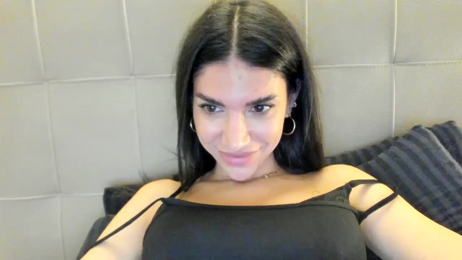 Gallery image thumbnail from SashaLopez's myfreecams stream on, 10/13/2023, 22:17 image 20 of 20