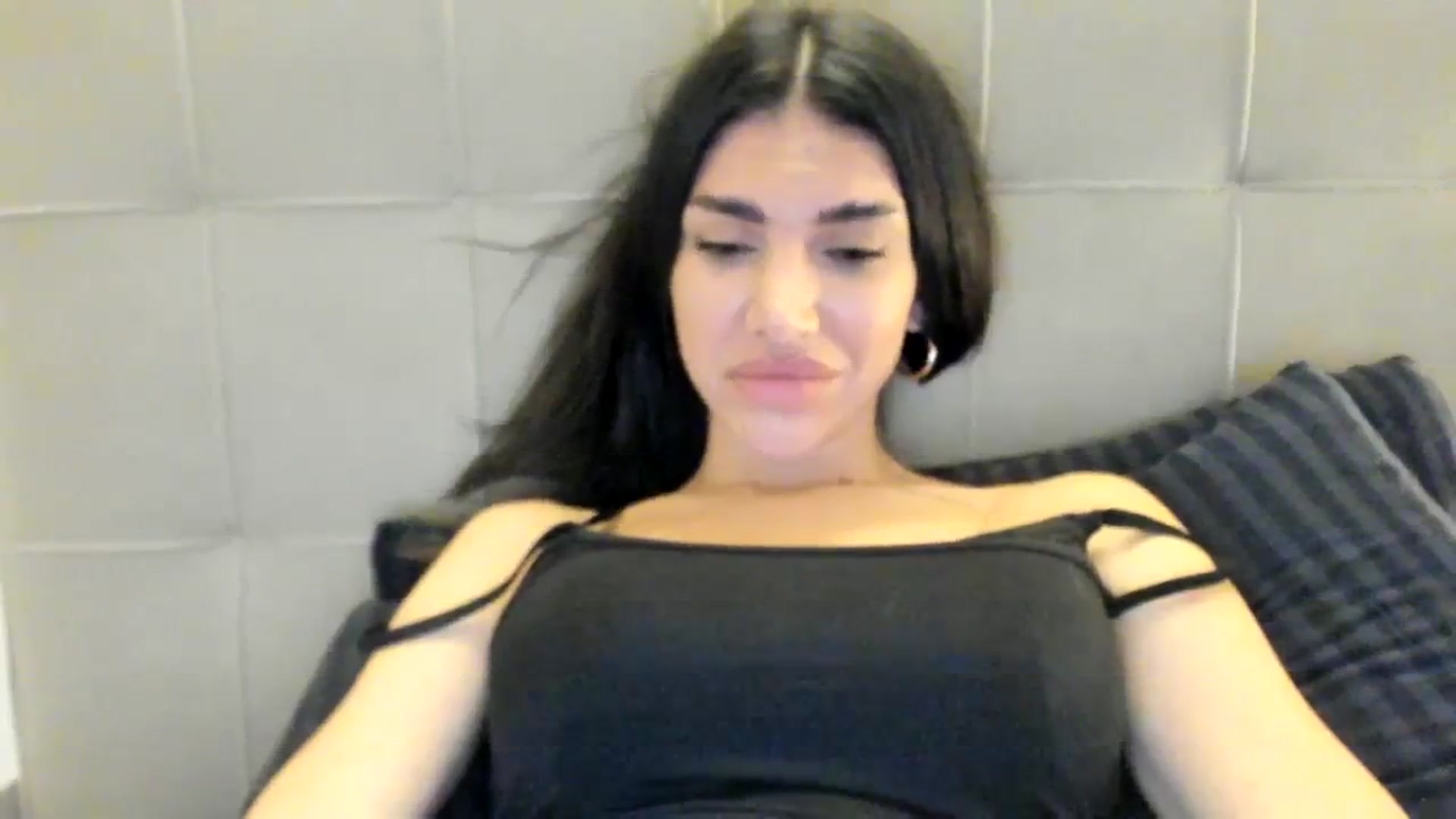 Gallery image thumbnail from SashaLopez's myfreecams stream on, 10/13/2023, 22:17 image 19 of 20