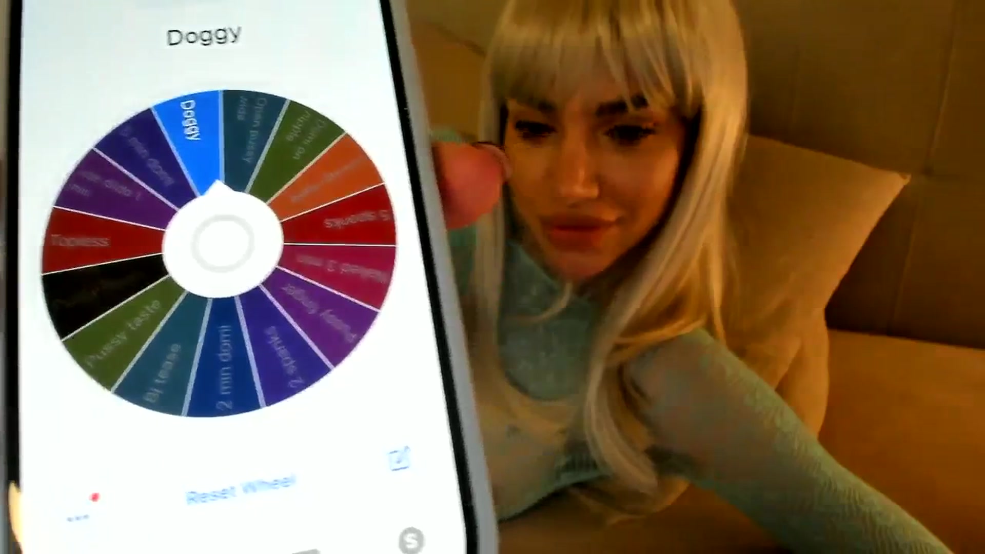 Gallery image thumbnail from SashaLopez's myfreecams stream on, 10/24/2023, 22:28 image 4 of 20