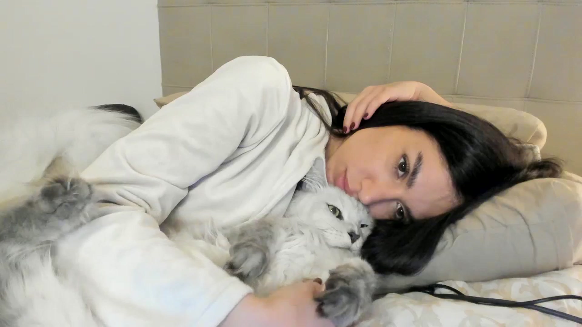 Gallery image thumbnail from SashaLopez's myfreecams stream on, 10/25/2023, 22:54 image 5 of 20