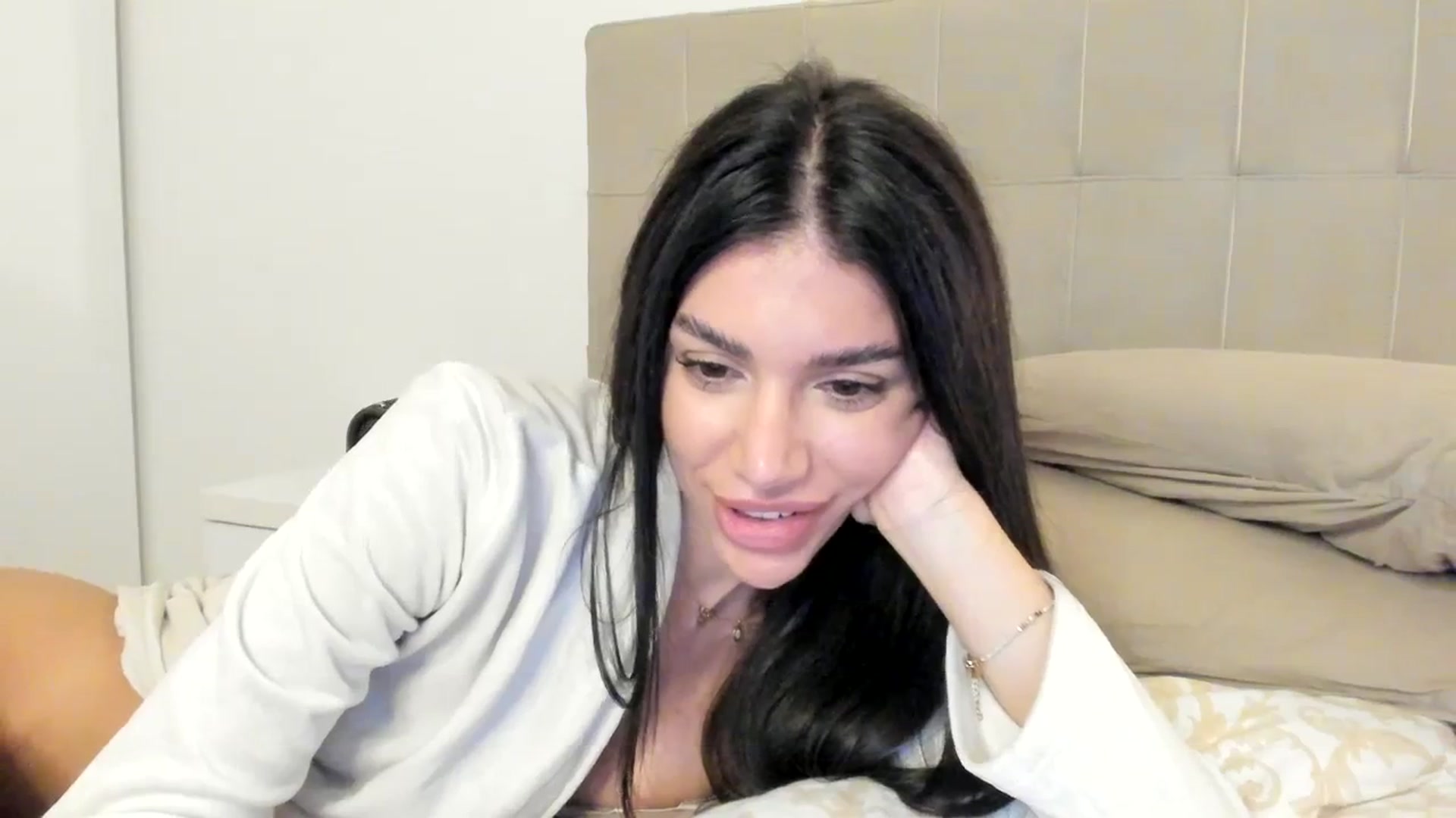 Gallery image thumbnail from SashaLopez's myfreecams stream on, 10/25/2023, 22:54 image 10 of 20
