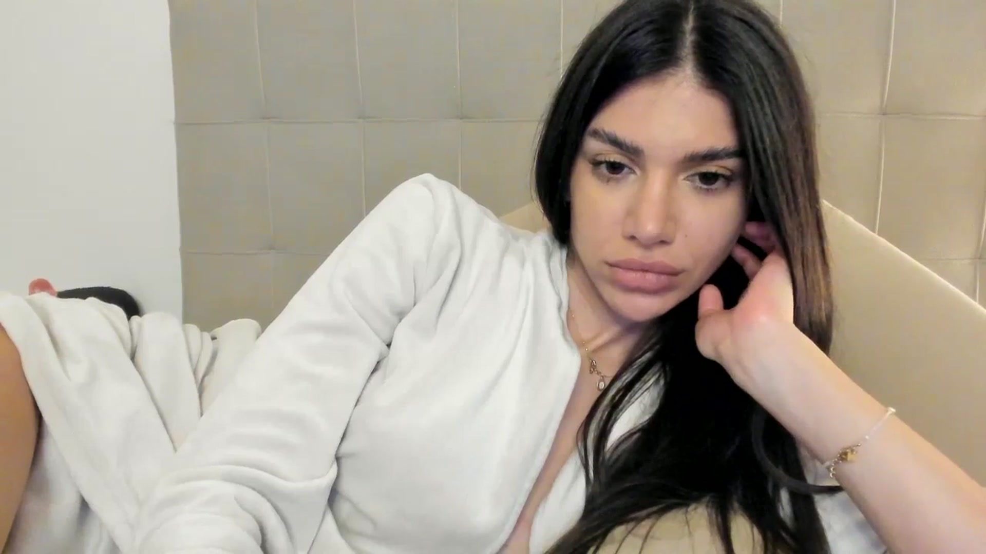 Gallery image thumbnail from SashaLopez's myfreecams stream on, 10/25/2023, 22:54 image 19 of 20
