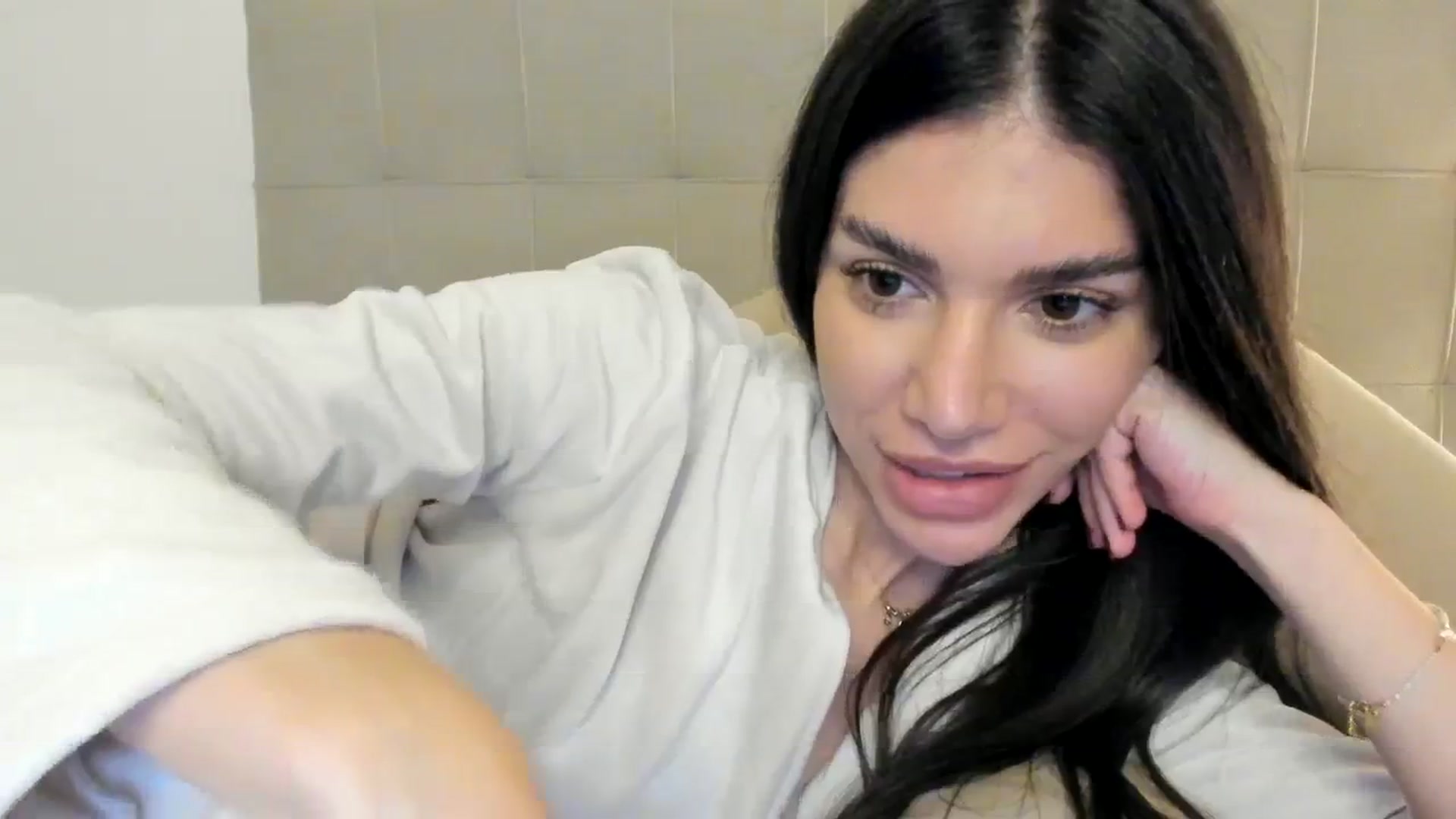 Gallery image thumbnail from SashaLopez's myfreecams stream on, 10/25/2023, 22:54 image 18 of 20