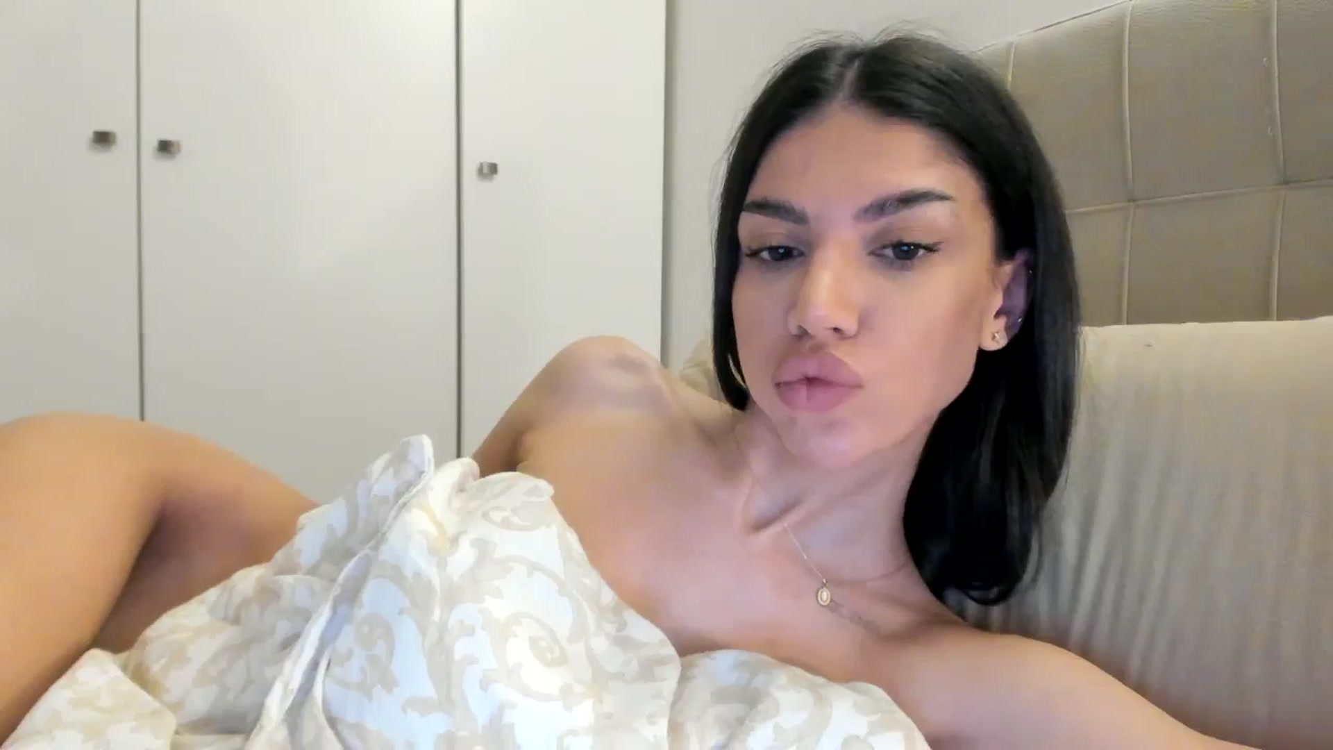 Gallery image thumbnail from SashaLopez's myfreecams stream on, 11/19/2023, 22:46 image 3 of 20
