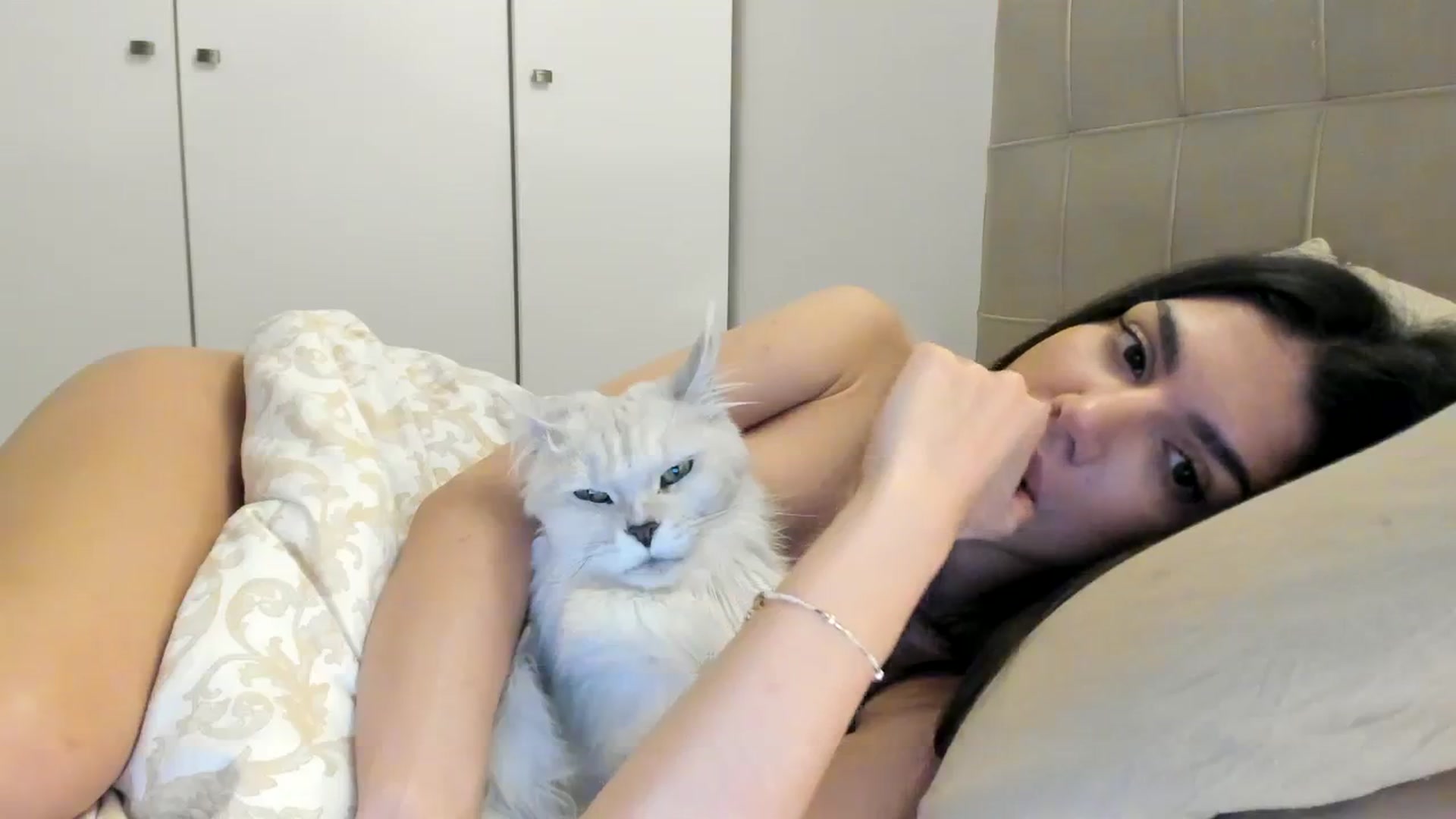 Gallery image thumbnail from SashaLopez's myfreecams stream on, 11/20/2023, 24:02 image 10 of 20