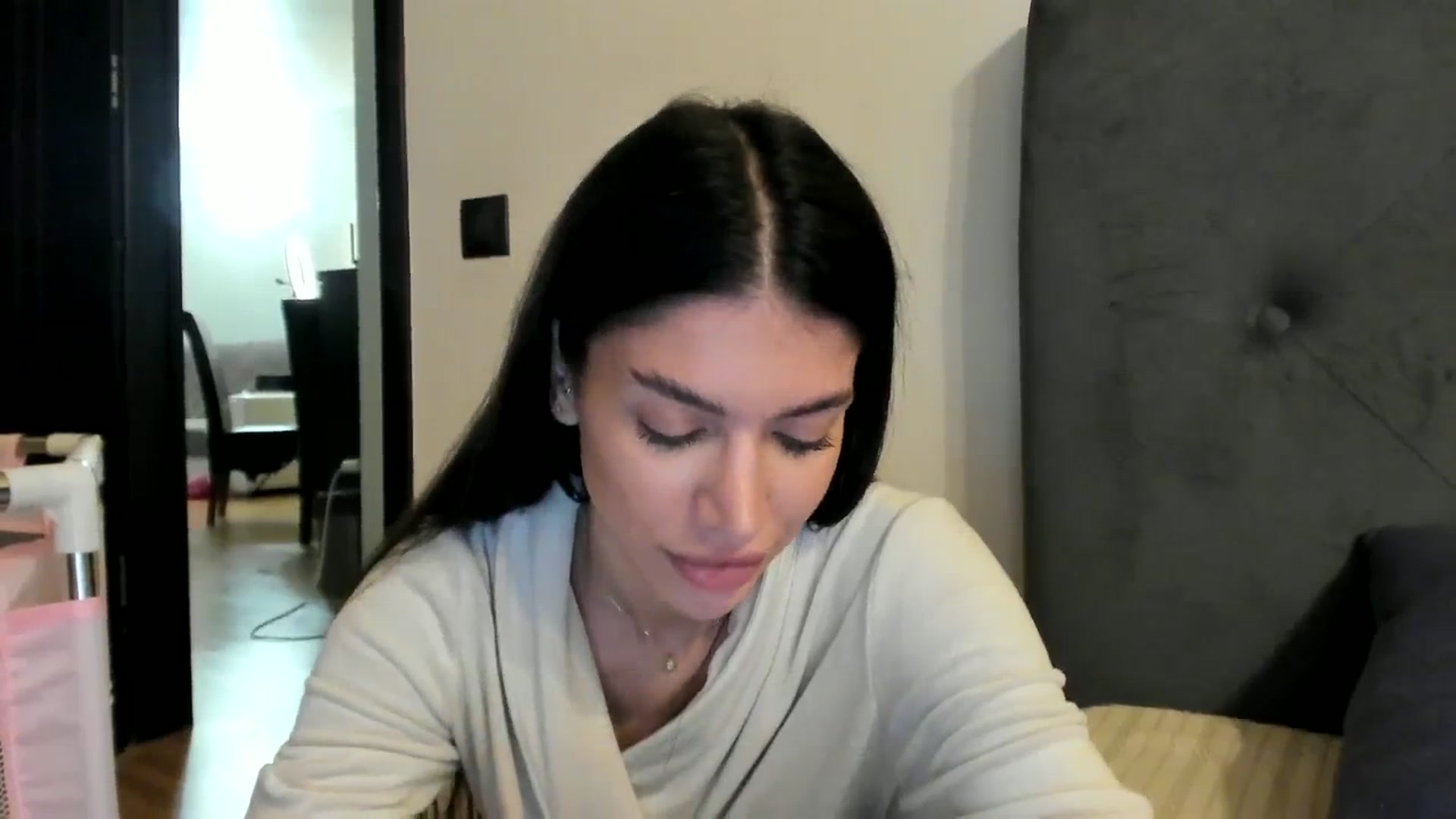 Gallery image thumbnail from SashaLopez's myfreecams stream on, 12/10/2023, 01:37 image 6 of 20