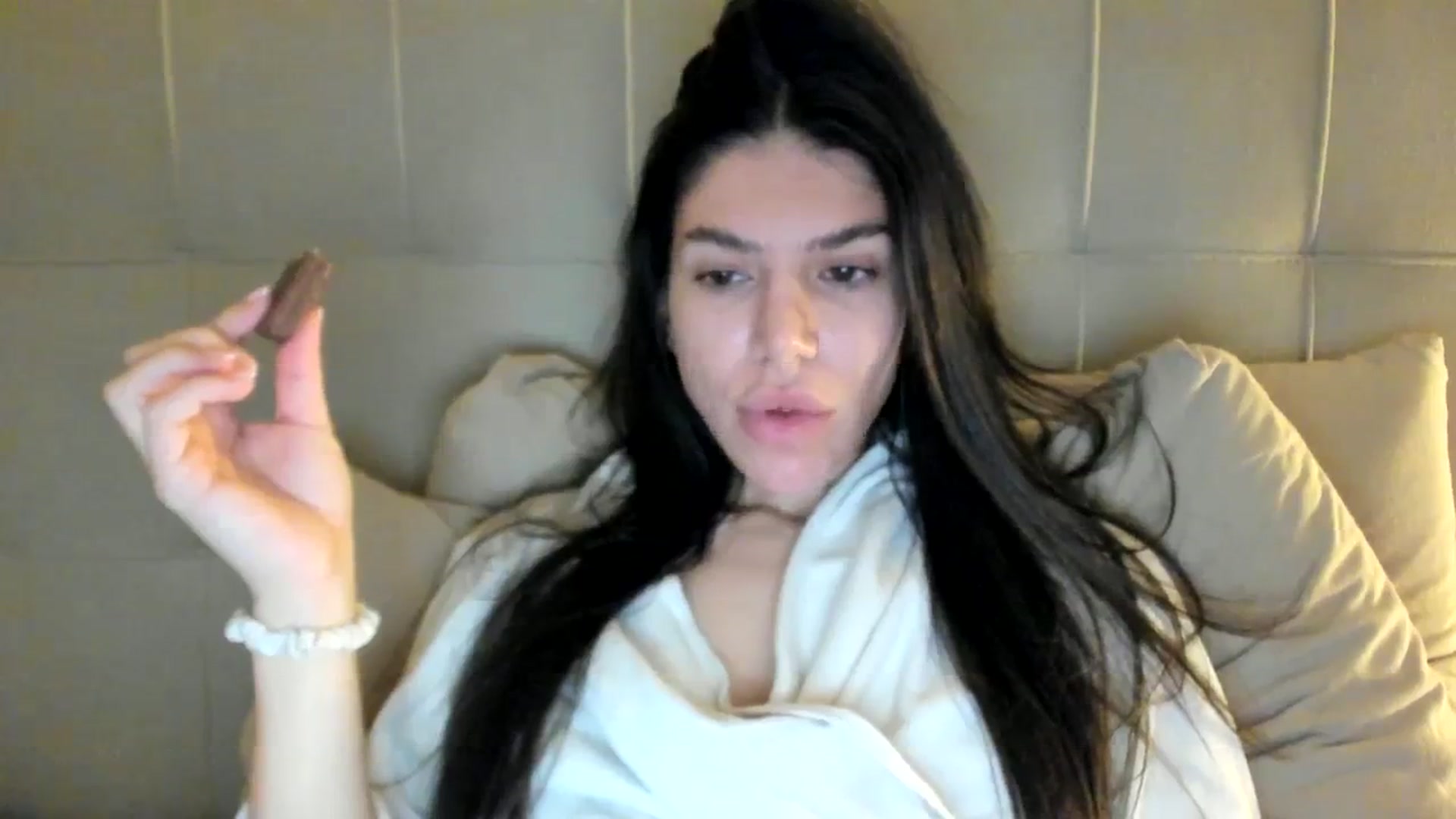 Gallery image thumbnail from SashaLopez's myfreecams stream on, 12/10/2023, 02:53 image 20 of 20