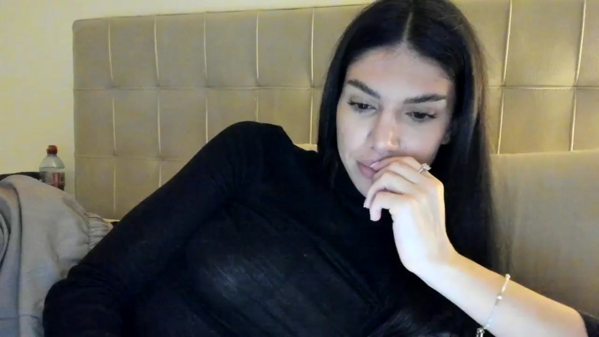 Gallery image thumbnail from SashaLopez's myfreecams stream on, 12/10/2023, 23:41 image 1 of 20