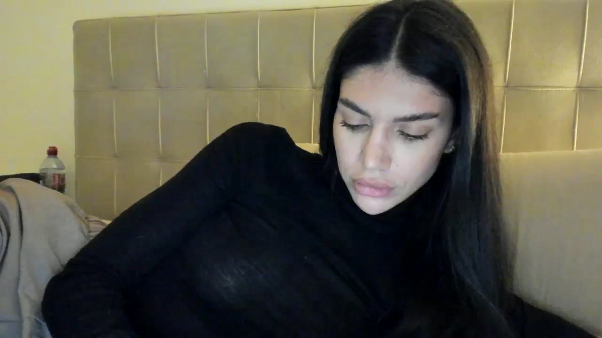 Gallery image thumbnail from SashaLopez's myfreecams stream on, 12/10/2023, 23:41 image 3 of 20