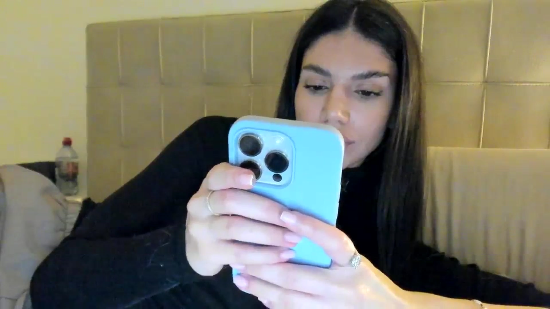Gallery image thumbnail from SashaLopez's myfreecams stream on, 12/10/2023, 23:41 image 9 of 20