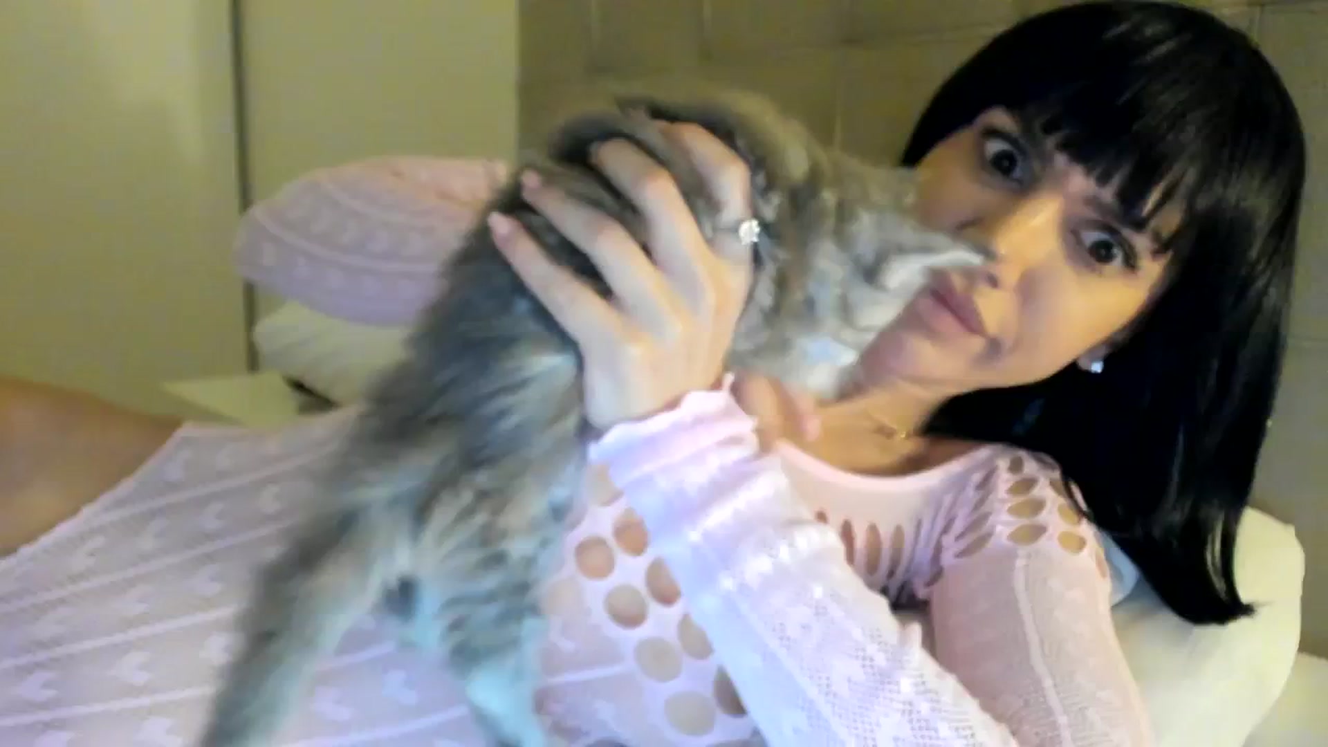Gallery image thumbnail from SashaLopez's myfreecams stream on, 12/11/2023, 21:52 image 14 of 20