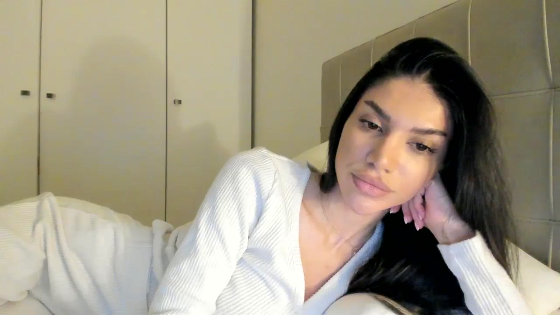 Gallery image thumbnail from SashaLopez's myfreecams stream on, 12/11/2023, 21:52 image 20 of 20