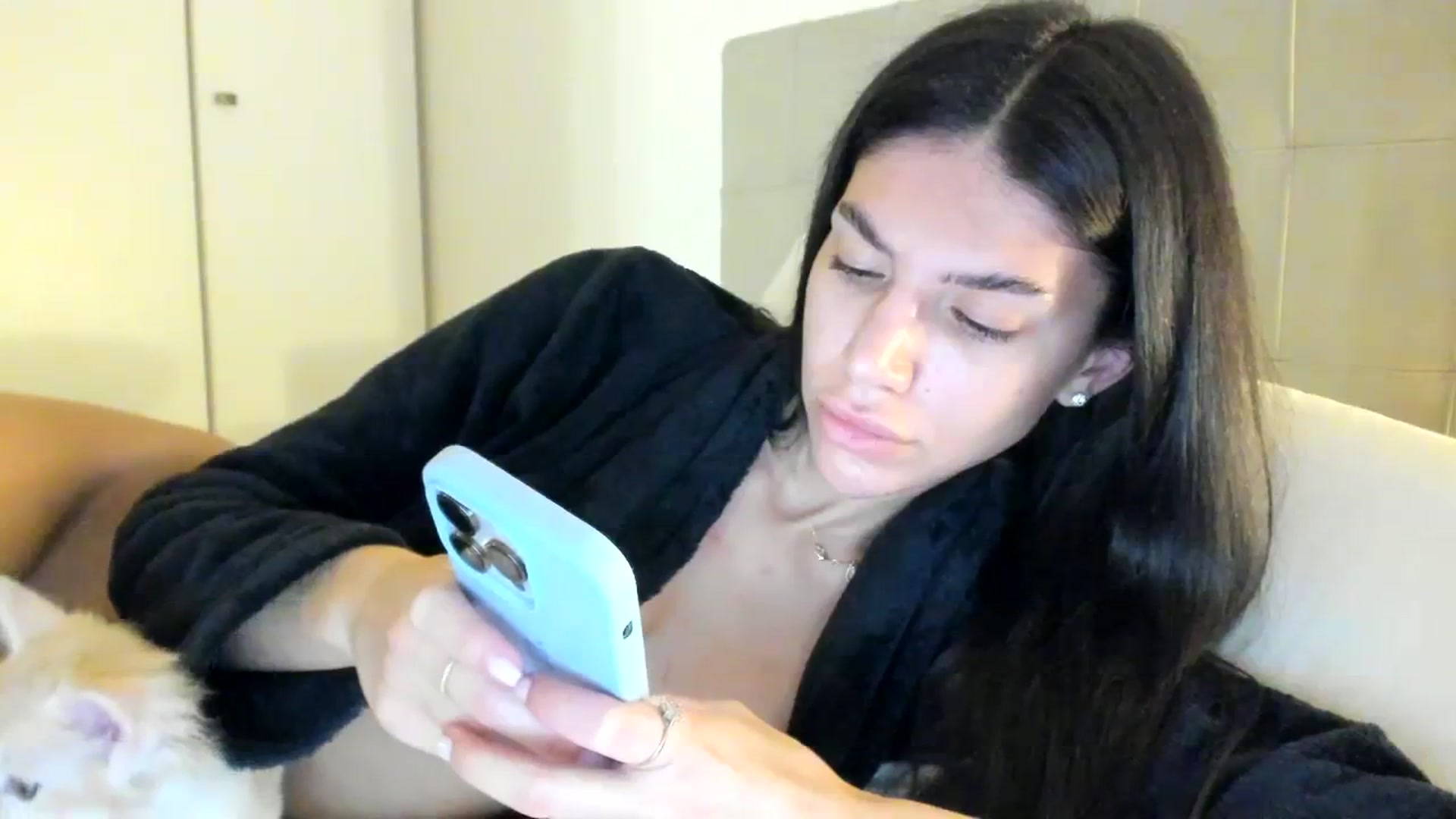 Gallery image thumbnail from SashaLopez's myfreecams stream on, 12/12/2023, 23:50 image 10 of 20