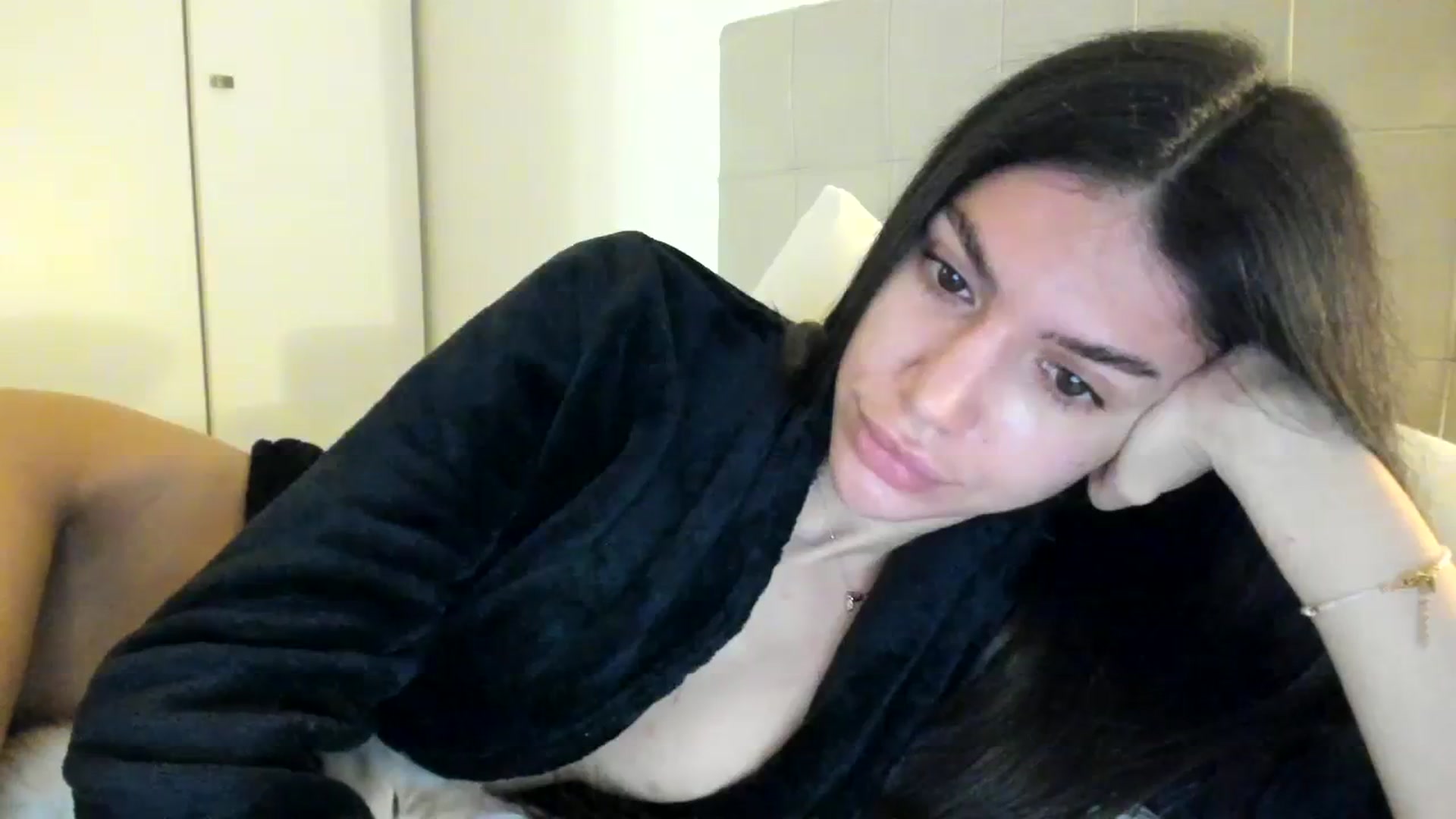 Gallery image thumbnail from SashaLopez's myfreecams stream on, 12/12/2023, 23:50 image 8 of 20