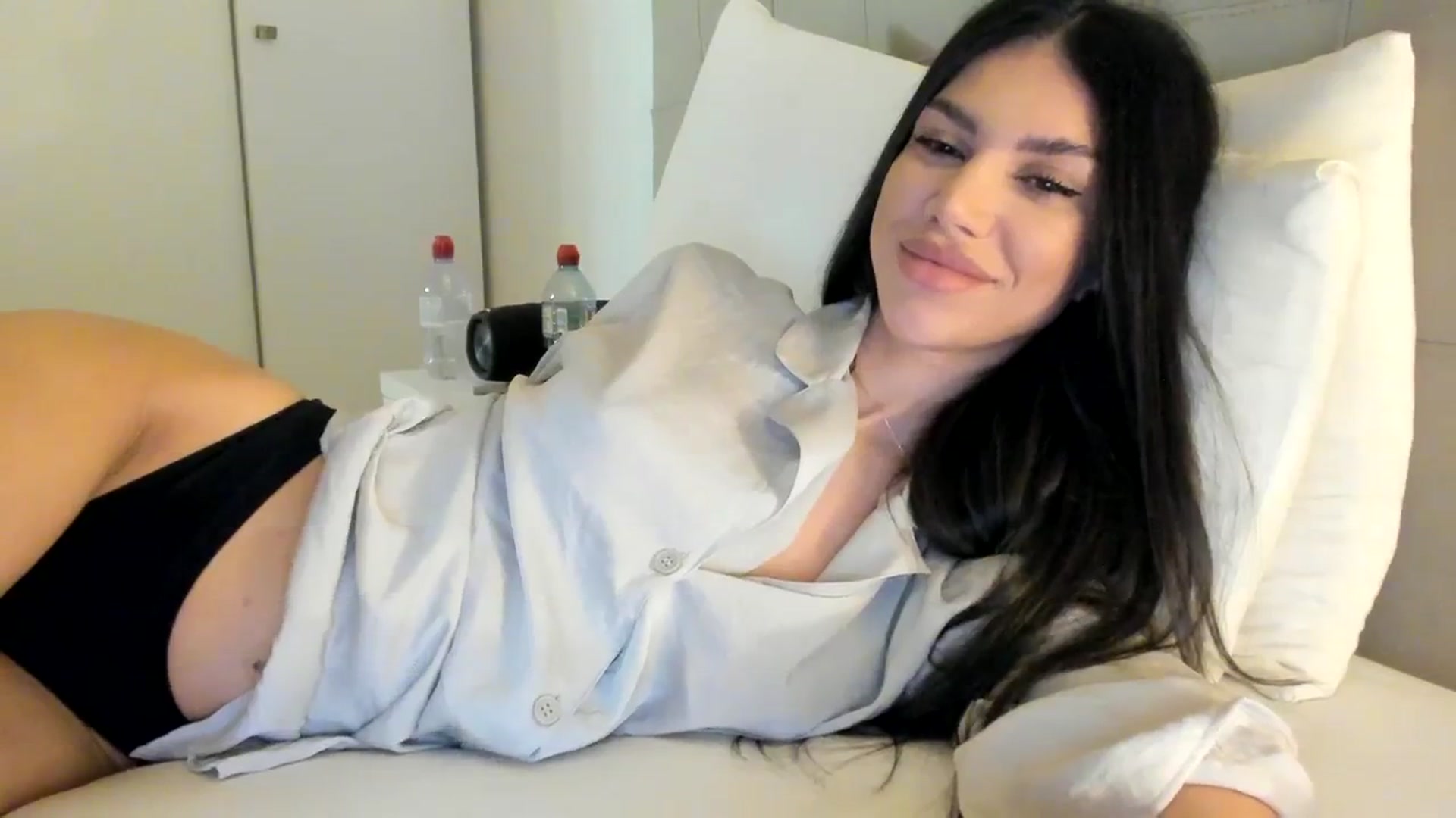 Gallery image thumbnail from SashaLopez's myfreecams stream on, 12/15/2023, 20:49 image 9 of 20