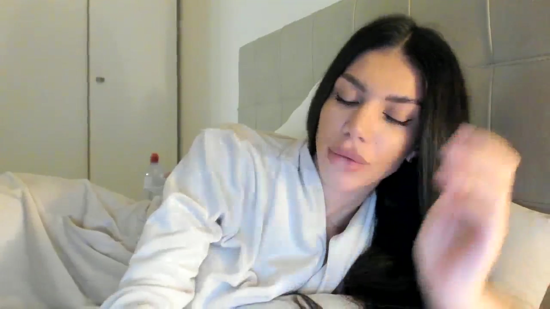 Gallery image thumbnail from SashaLopez's myfreecams stream on, 12/15/2023, 22:47 image 4 of 20