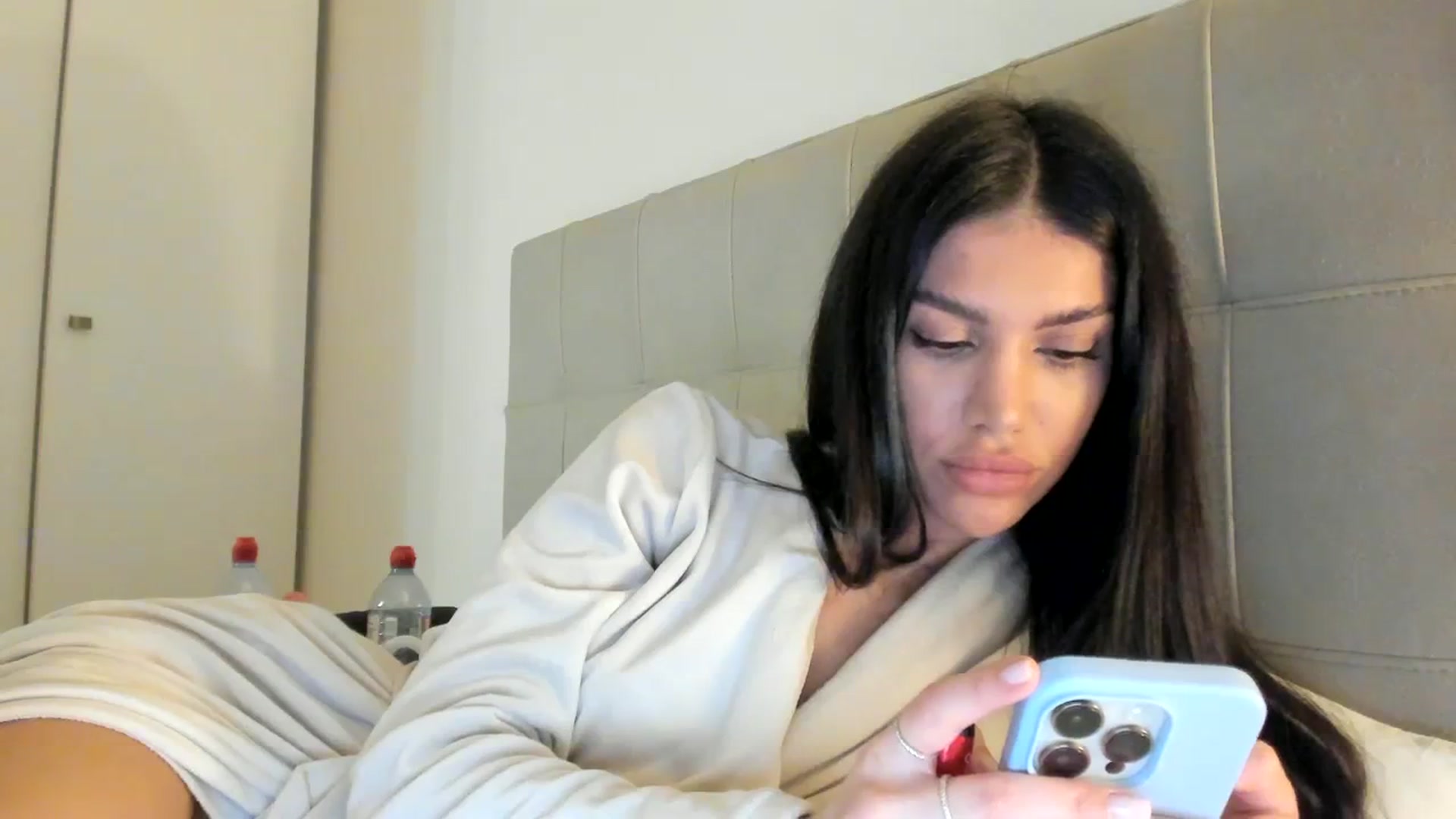 Gallery image thumbnail from SashaLopez's myfreecams stream on, 12/15/2023, 22:47 image 15 of 20