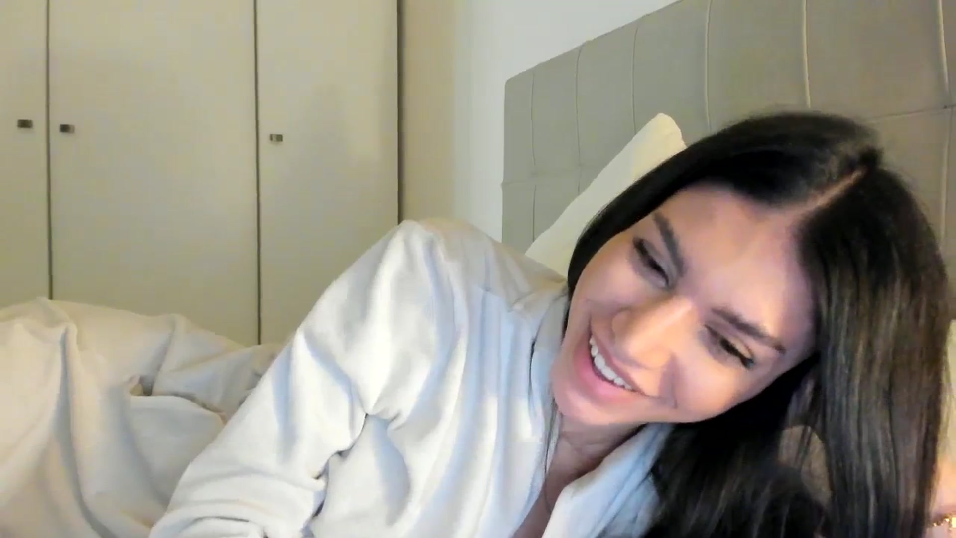 Gallery image thumbnail from SashaLopez's myfreecams stream on, 12/15/2023, 22:47 image 2 of 20