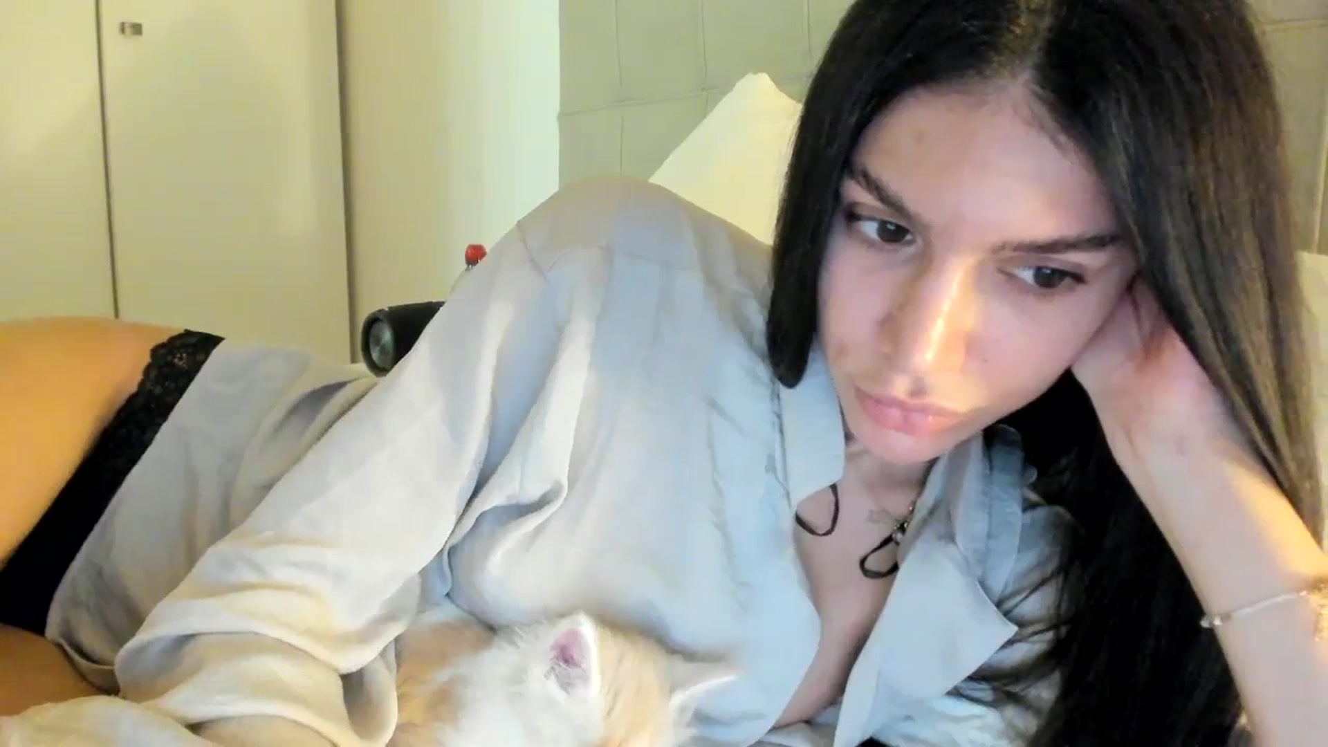 Gallery image thumbnail from SashaLopez's myfreecams stream on, 12/17/2023, 23:27 image 12 of 20