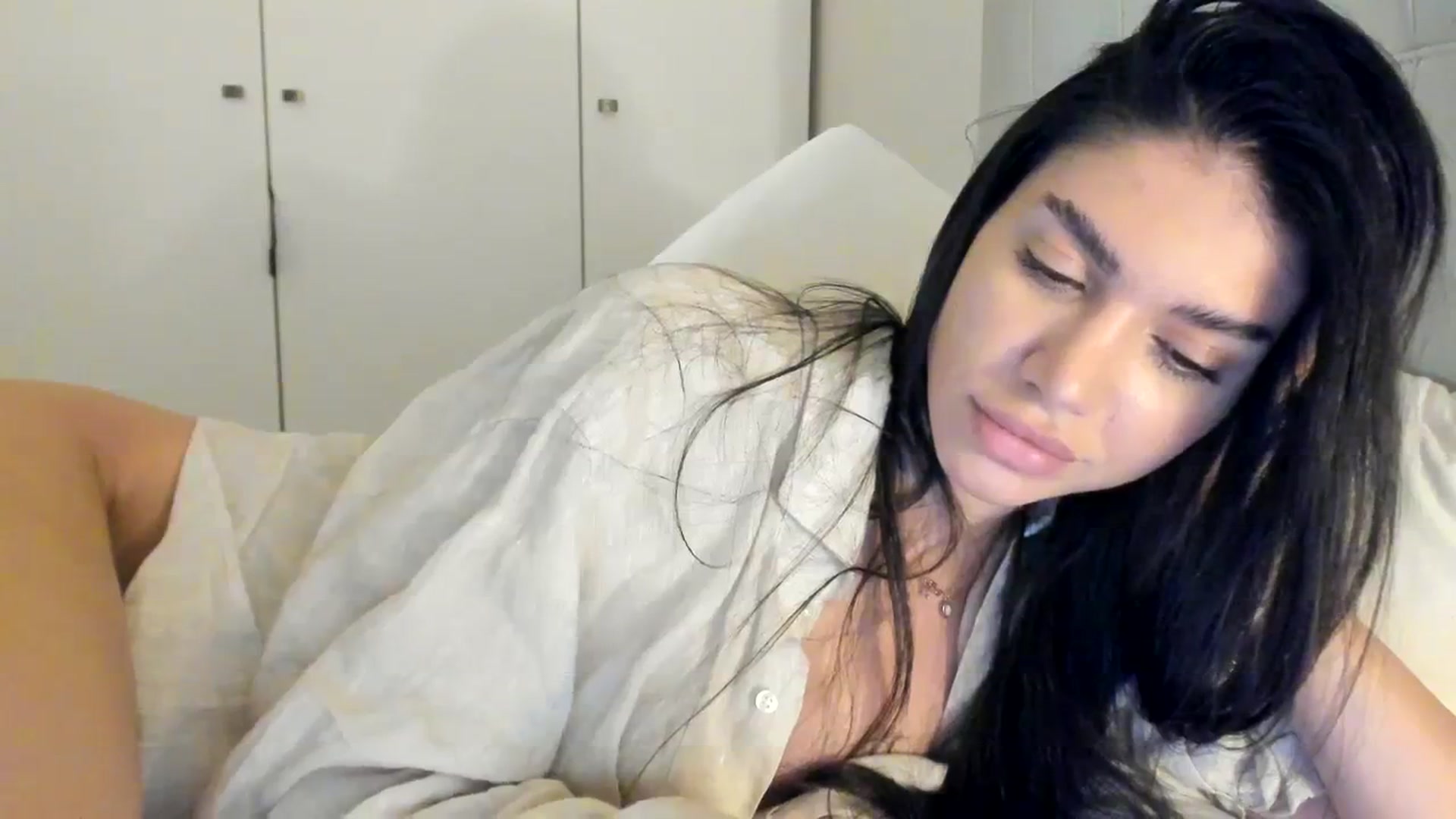 Gallery image thumbnail from SashaLopez's myfreecams stream on, 12/23/2023, 04:26 image 16 of 20