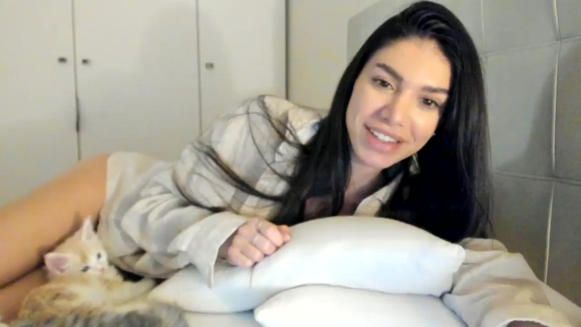 Gallery image thumbnail from SashaLopez's myfreecams stream on, 12/23/2023, 04:26 image 1 of 20