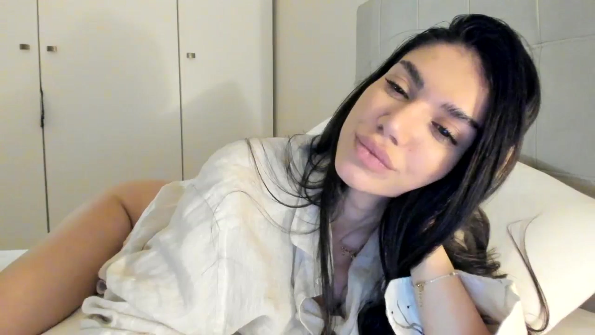 Gallery image thumbnail from SashaLopez's myfreecams stream on, 12/23/2023, 04:26 image 10 of 20