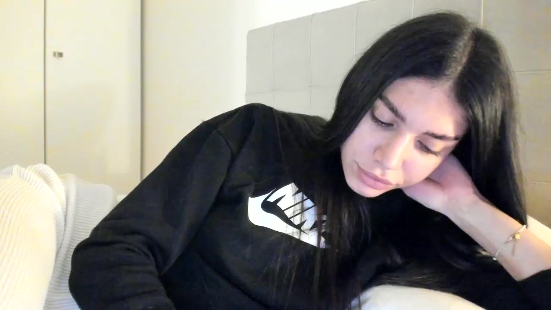 Gallery image thumbnail from SashaLopez's myfreecams stream on, 12/23/2023, 21:07 image 13 of 20
