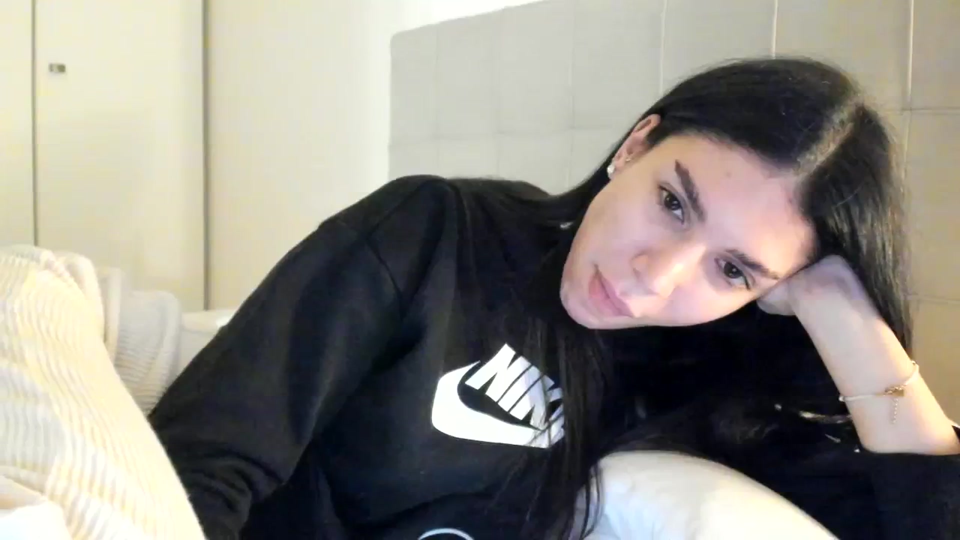 Gallery image thumbnail from SashaLopez's myfreecams stream on, 12/23/2023, 21:07 image 16 of 20