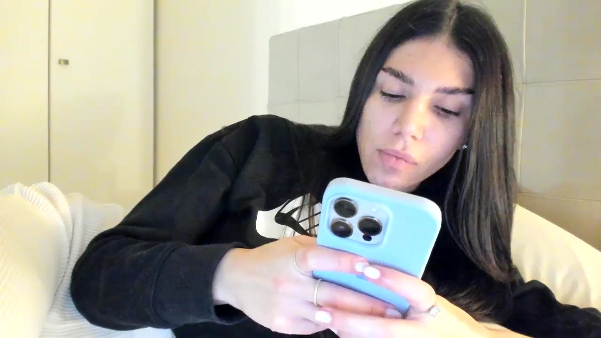 Gallery image thumbnail from SashaLopez's myfreecams stream on, 12/23/2023, 21:07 image 9 of 20