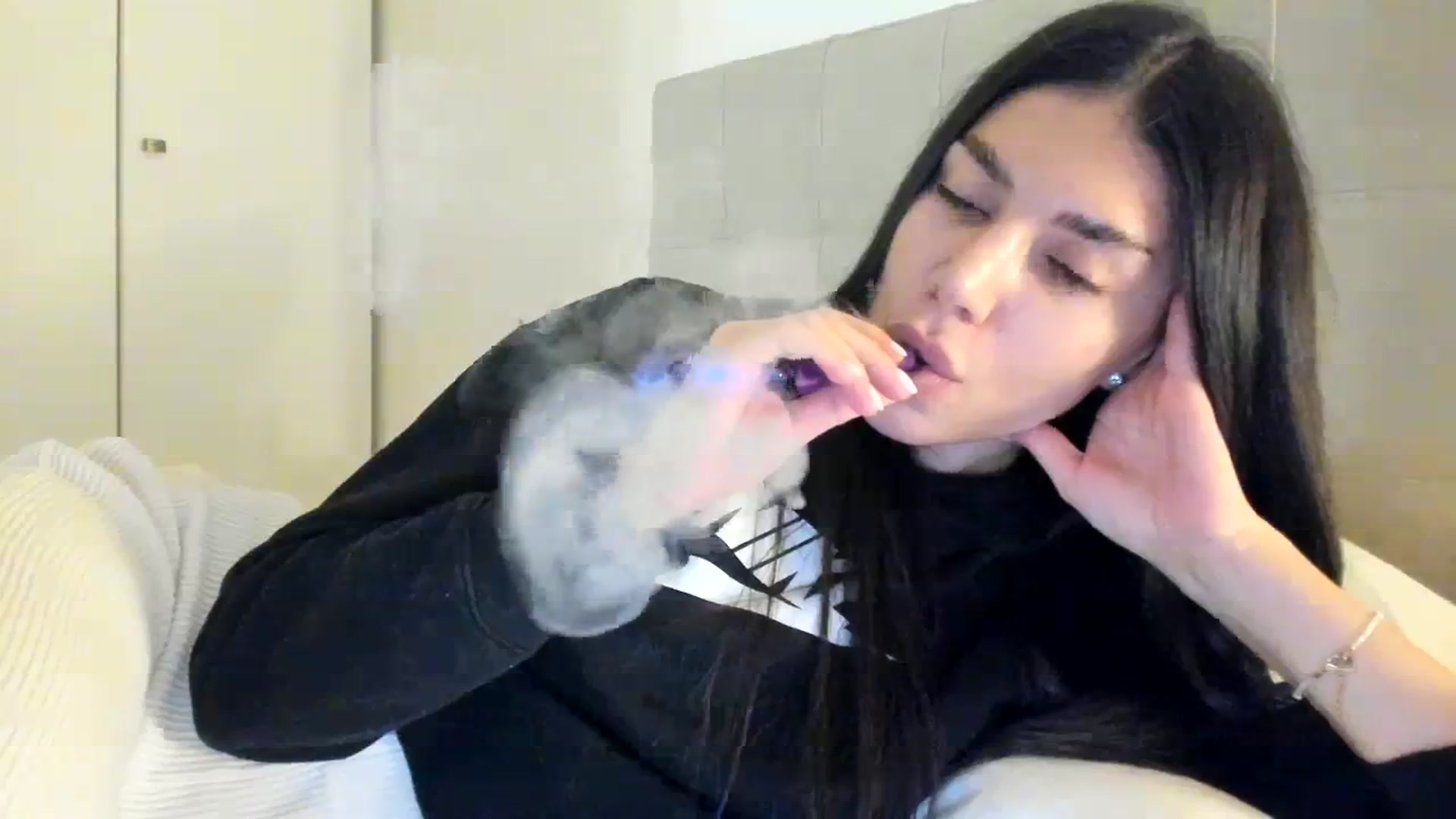 Gallery image thumbnail from SashaLopez's myfreecams stream on, 12/23/2023, 21:07 image 12 of 20