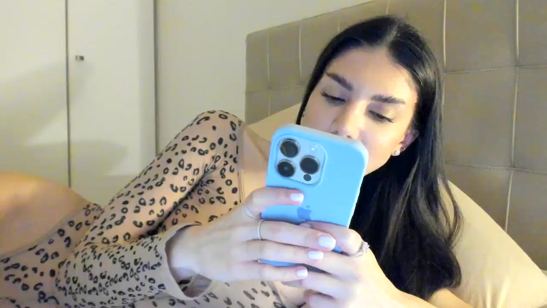 Gallery image thumbnail from SashaLopez's myfreecams stream on, 12/26/2023, 22:48 image 5 of 20