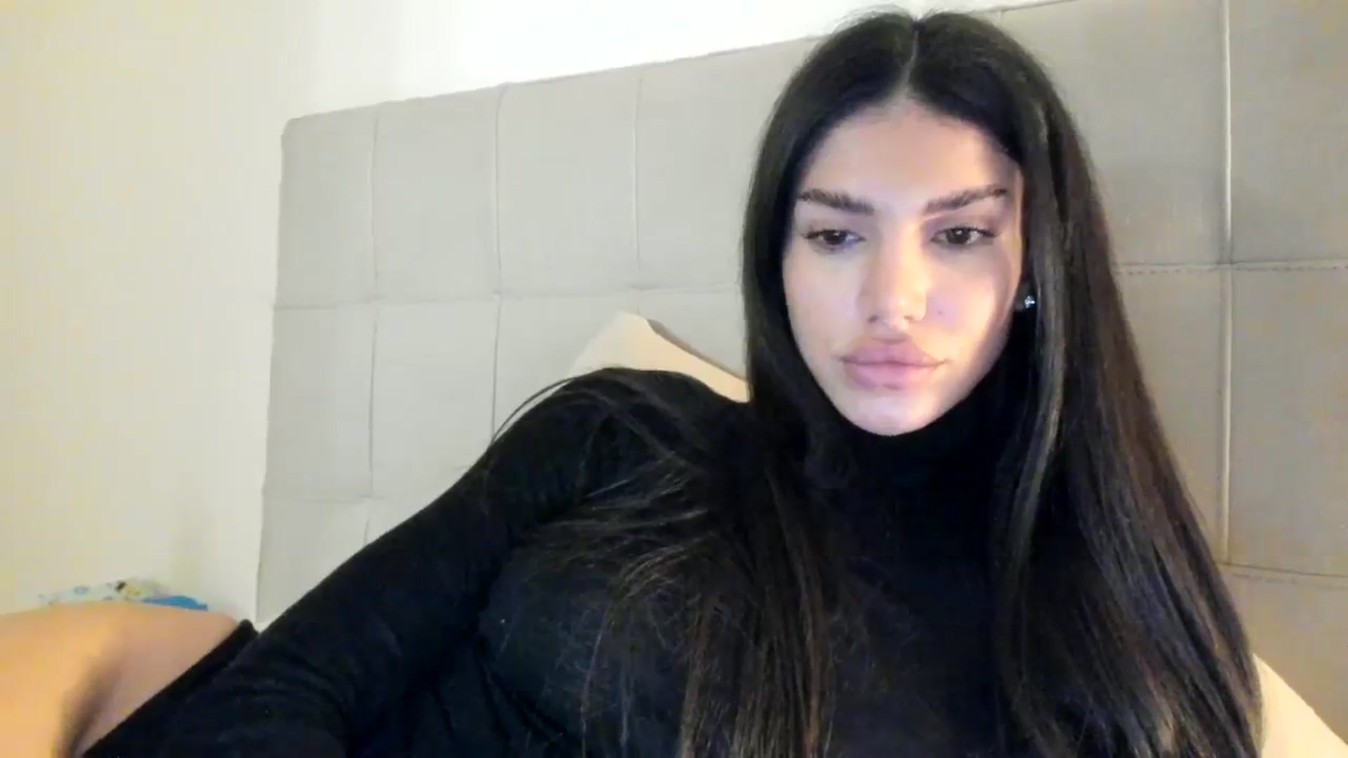 Gallery image thumbnail from SashaLopez's myfreecams stream on, 12/27/2023, 17:53 image 12 of 20