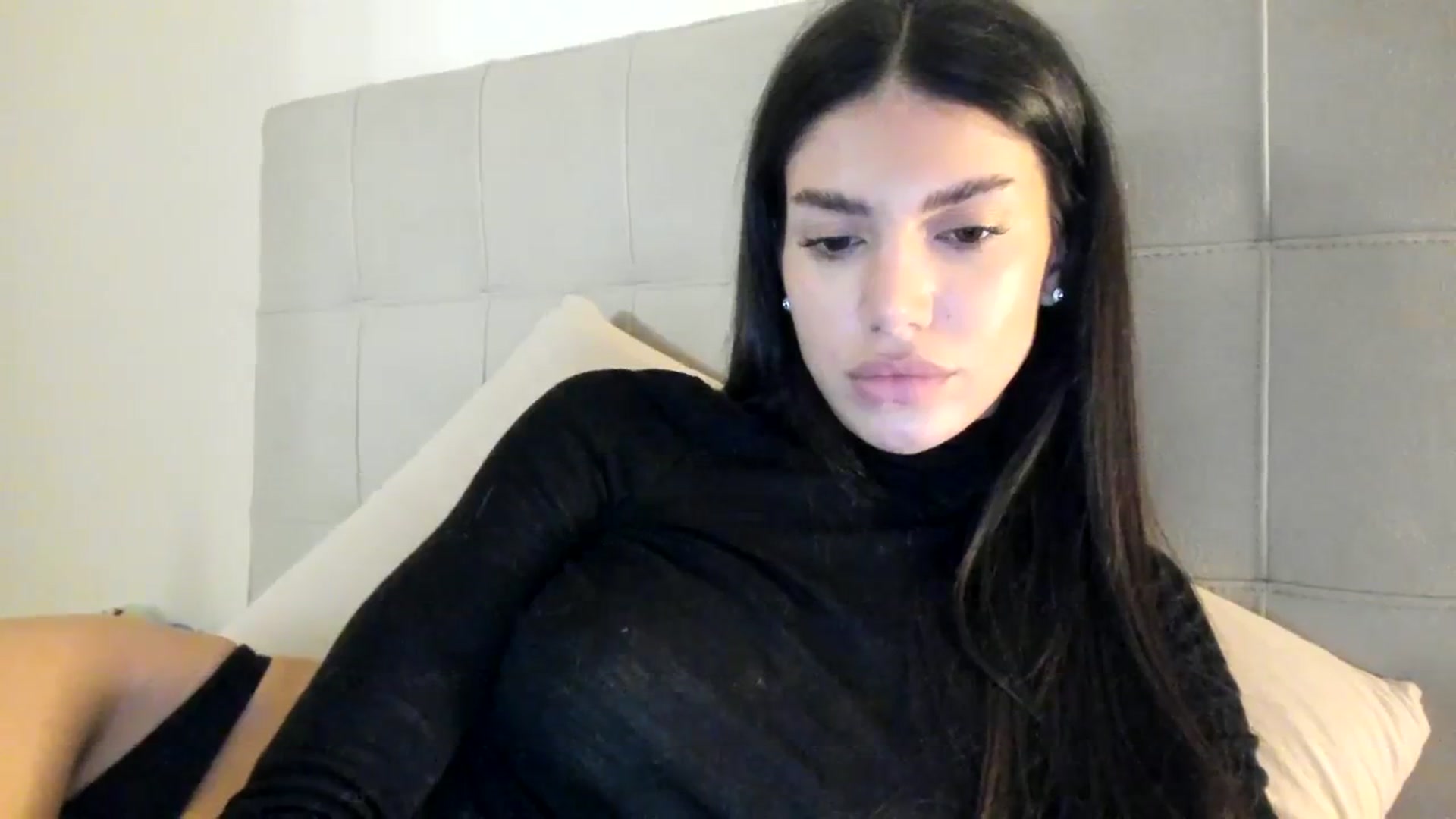 Gallery image thumbnail from SashaLopez's myfreecams stream on, 12/27/2023, 17:53 image 3 of 20