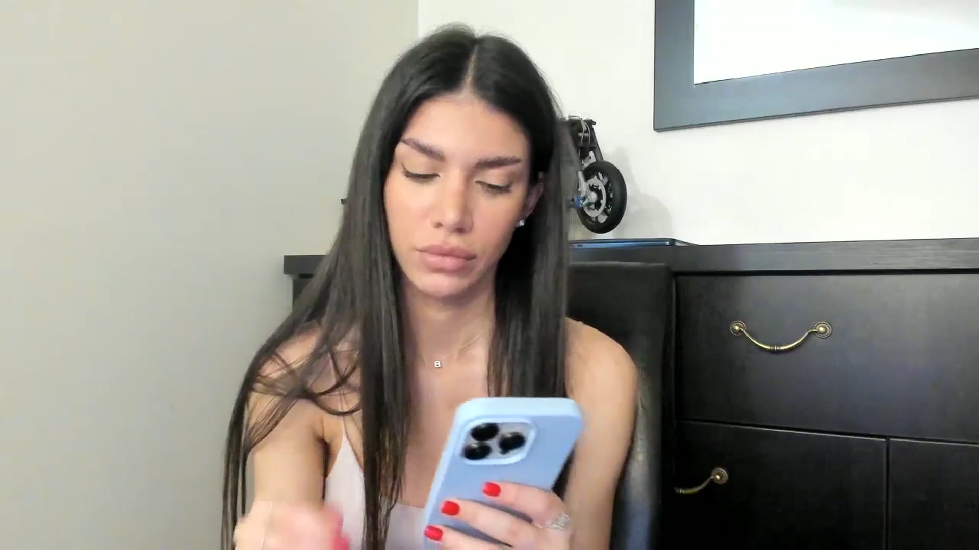 Gallery image thumbnail from SashaLopez's myfreecams stream on, 01/02/2024, 22:56 image 13 of 20