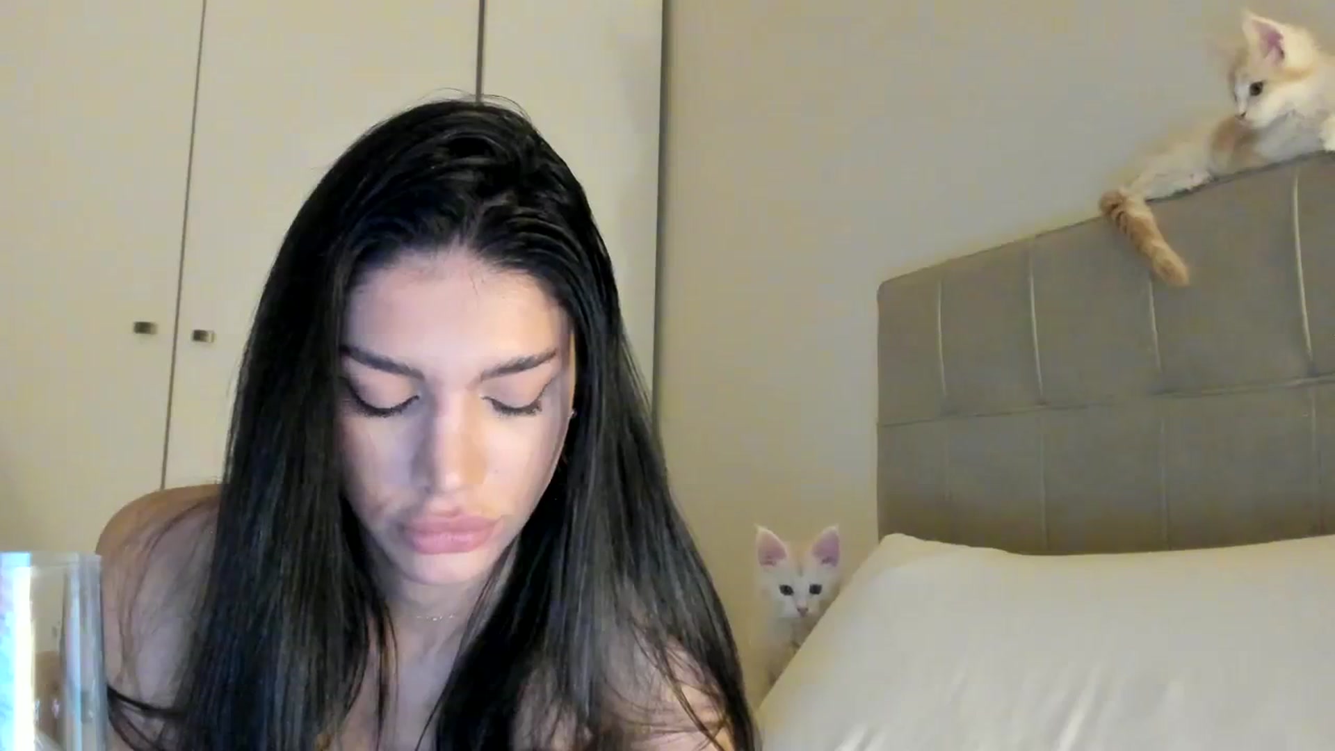 Gallery image thumbnail from SashaLopez's myfreecams stream on, 01/13/2024, 23:42 image 6 of 20