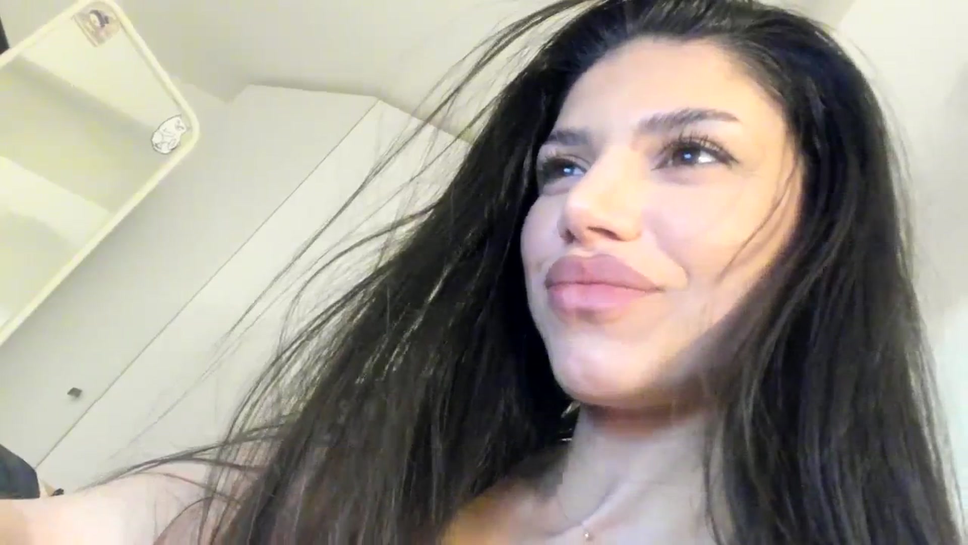 Gallery image thumbnail from SashaLopez's myfreecams stream on, 01/26/2024, 22:18 image 20 of 20