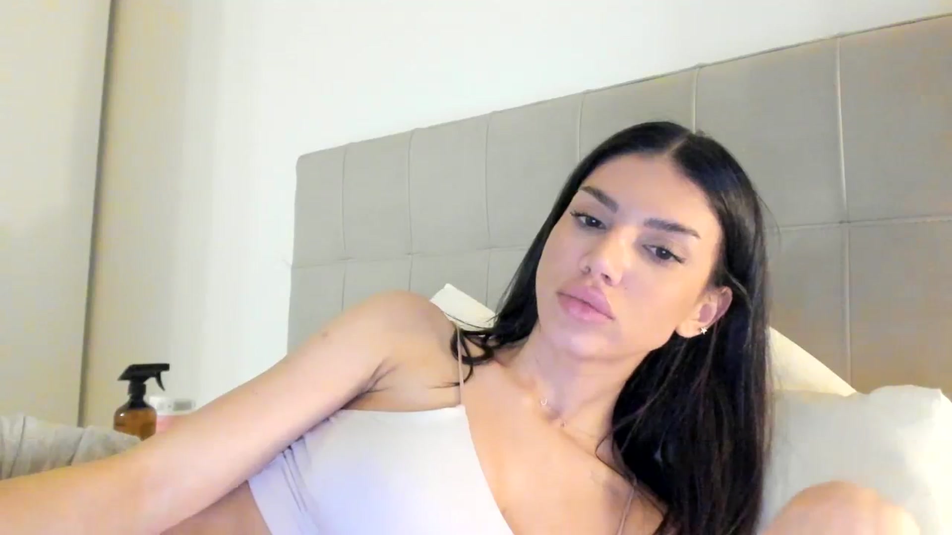Gallery image thumbnail from SashaLopez's myfreecams stream on, 01/30/2024, 23:13 image 5 of 20