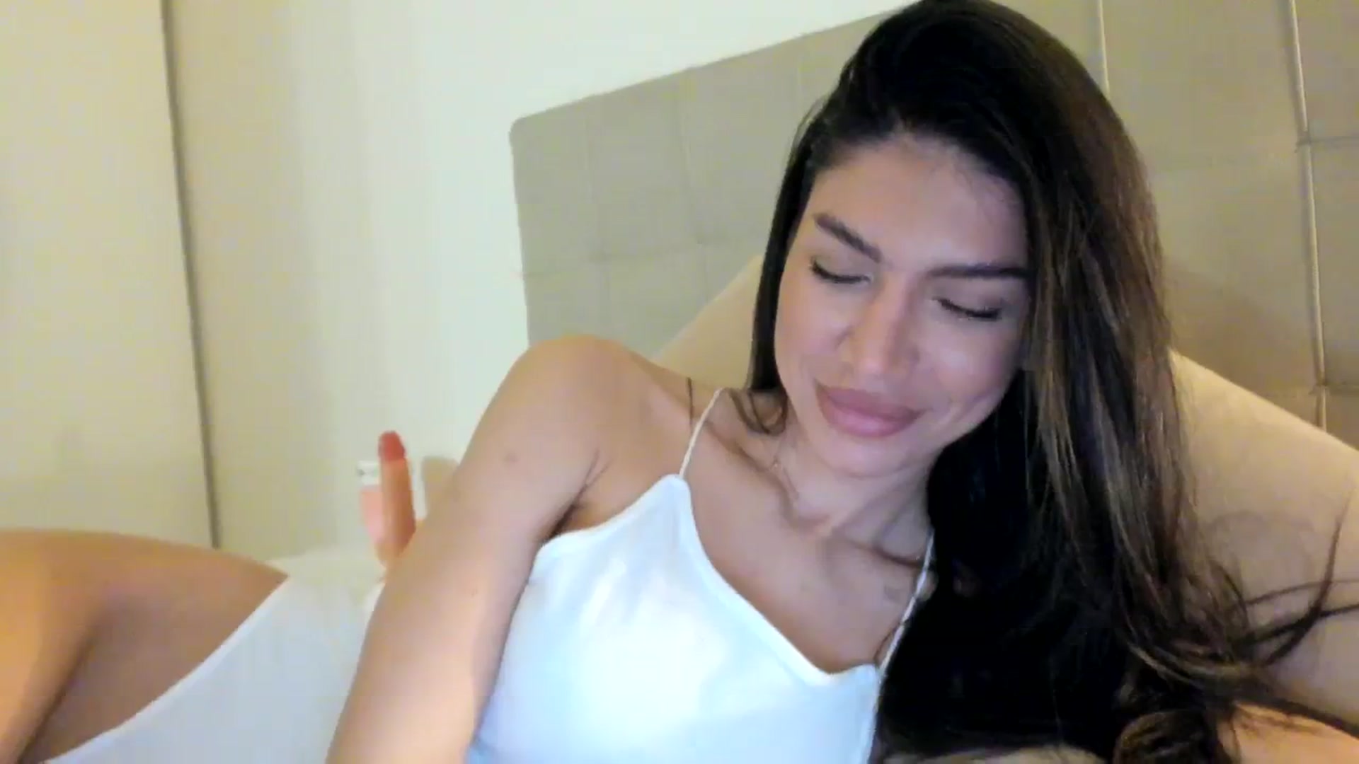 Gallery image thumbnail from SashaLopez's myfreecams stream on, 02/01/2024, 23:34 image 4 of 20