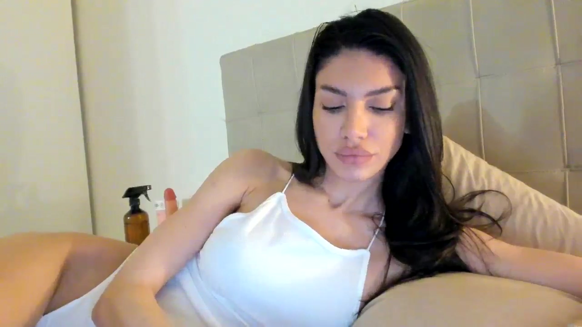 Gallery image thumbnail from SashaLopez's myfreecams stream on, 02/01/2024, 23:34 image 3 of 20