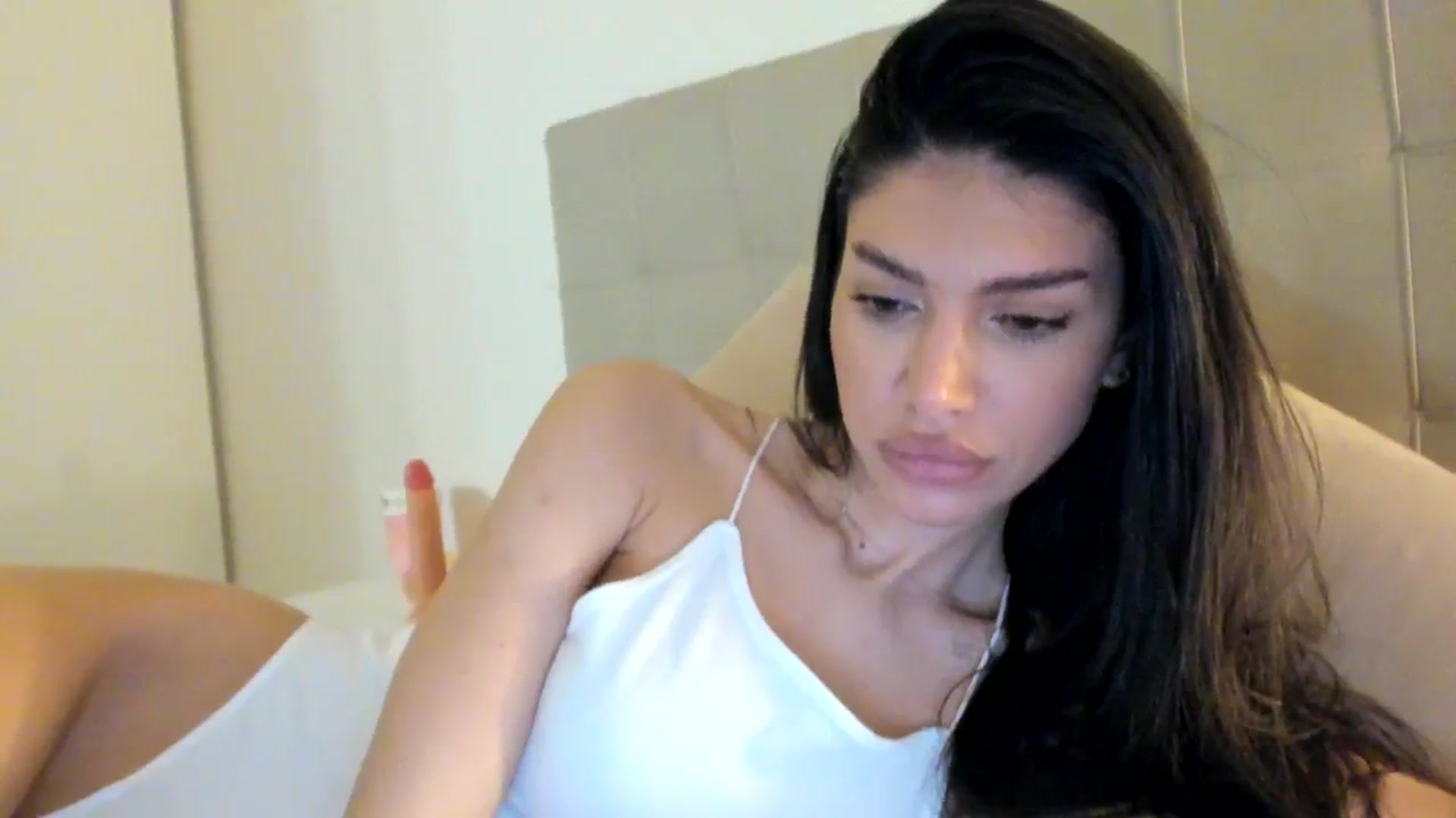 Gallery image thumbnail from SashaLopez's myfreecams stream on, 02/01/2024, 23:34 image 6 of 20