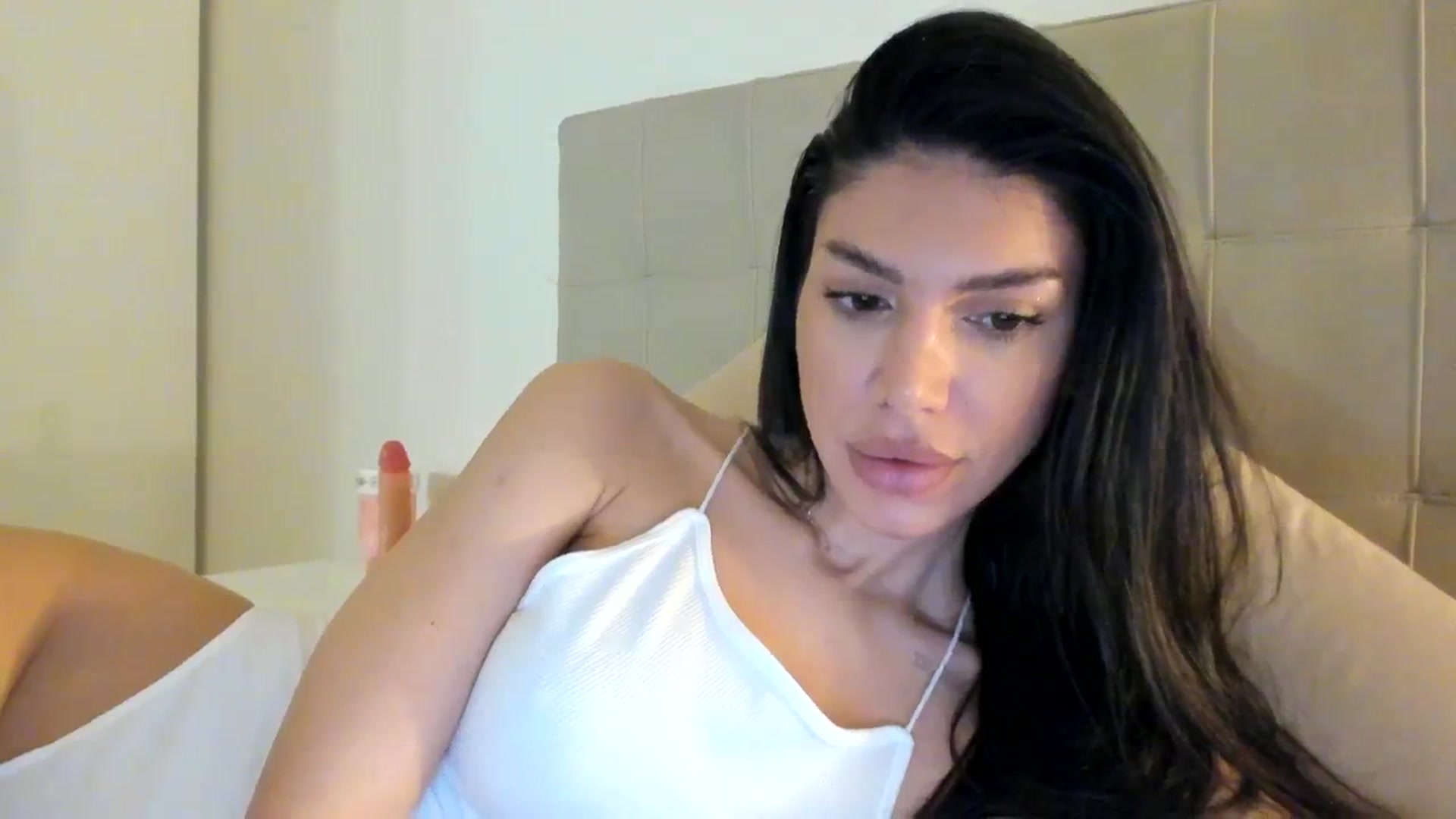 Gallery image thumbnail from SashaLopez's myfreecams stream on, 02/01/2024, 23:34 image 9 of 20