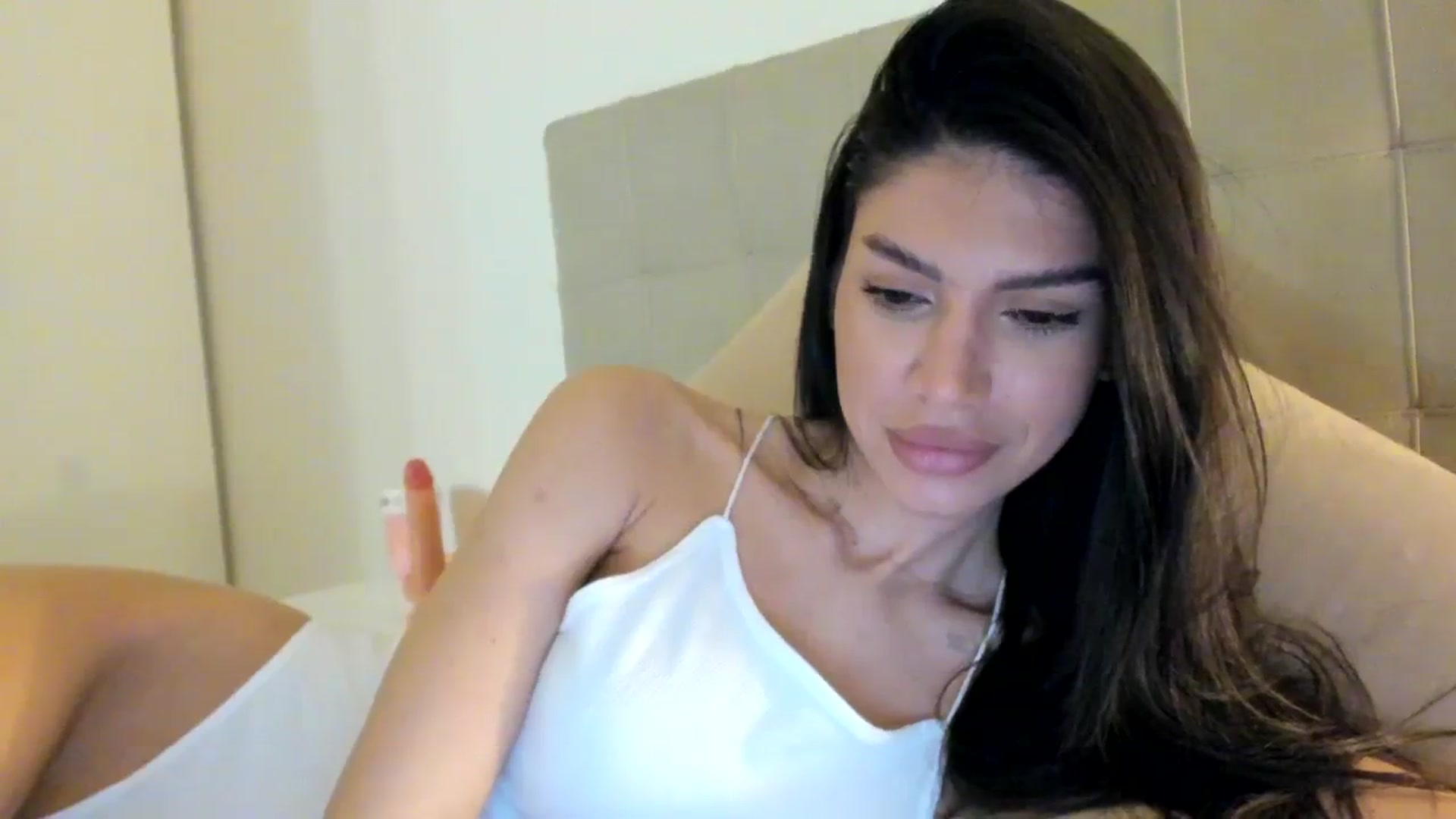 Gallery image thumbnail from SashaLopez's myfreecams stream on, 02/01/2024, 23:34 image 5 of 20