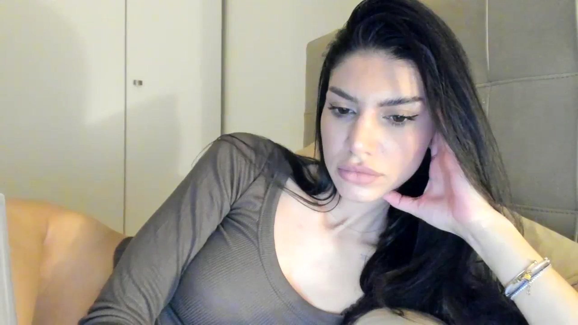 Gallery image thumbnail from SashaLopez's myfreecams stream on, 02/07/2024, 21:24 image 17 of 20