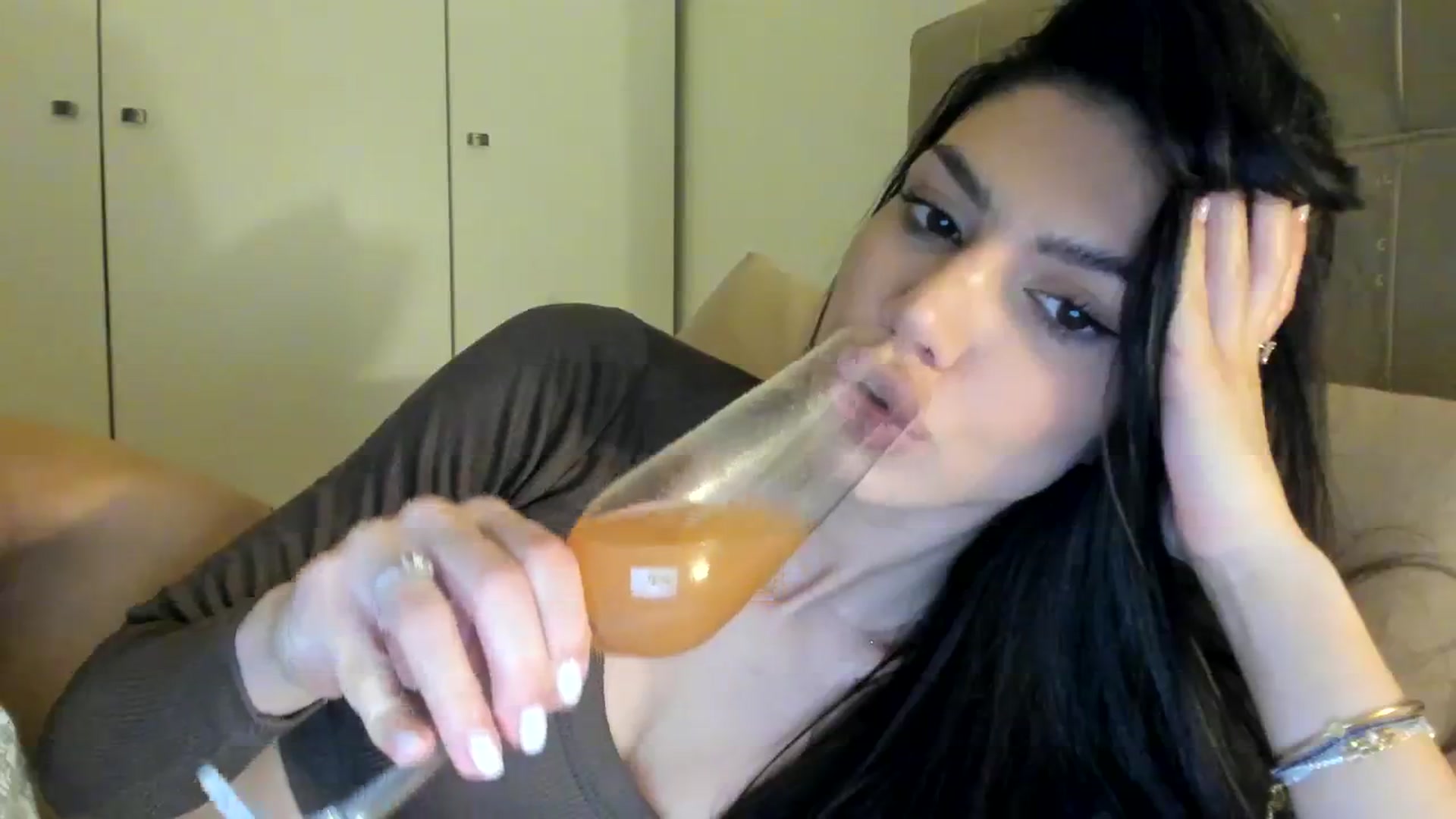 Gallery image thumbnail from SashaLopez's myfreecams stream on, 02/07/2024, 21:24 image 4 of 20