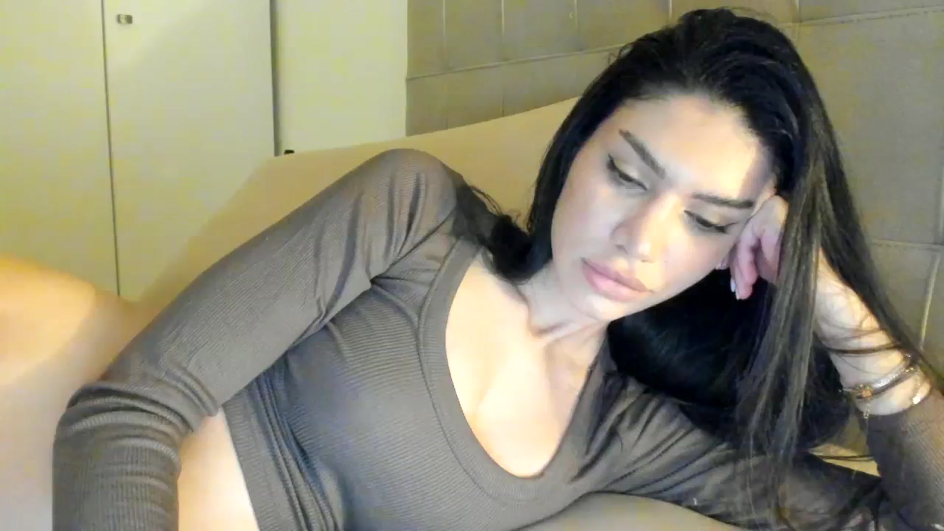Gallery image thumbnail from SashaLopez's myfreecams stream on, 02/07/2024, 22:49 image 13 of 20