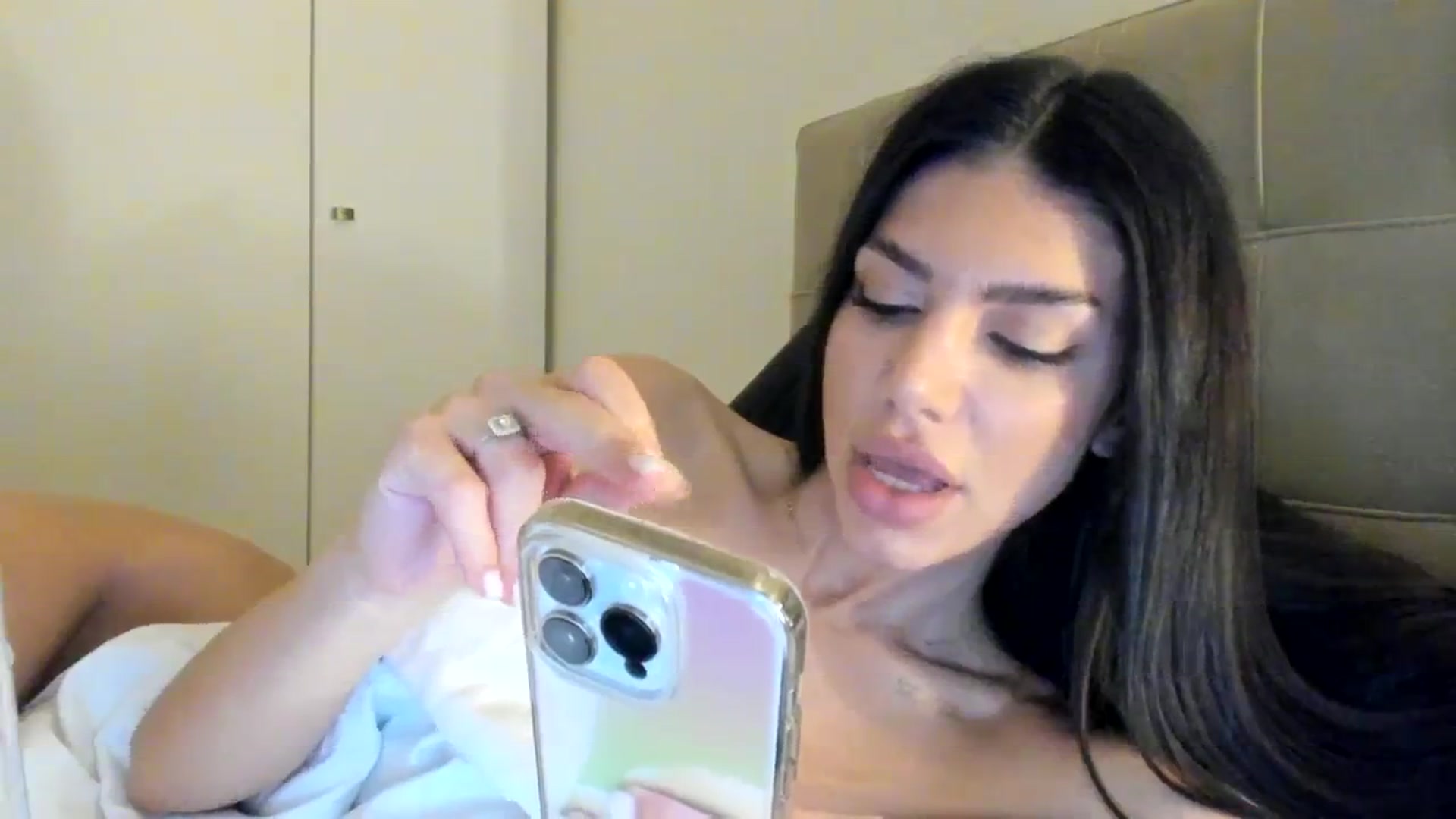 Gallery image thumbnail from SashaLopez's myfreecams stream on, 02/11/2024, 24:11 image 9 of 20