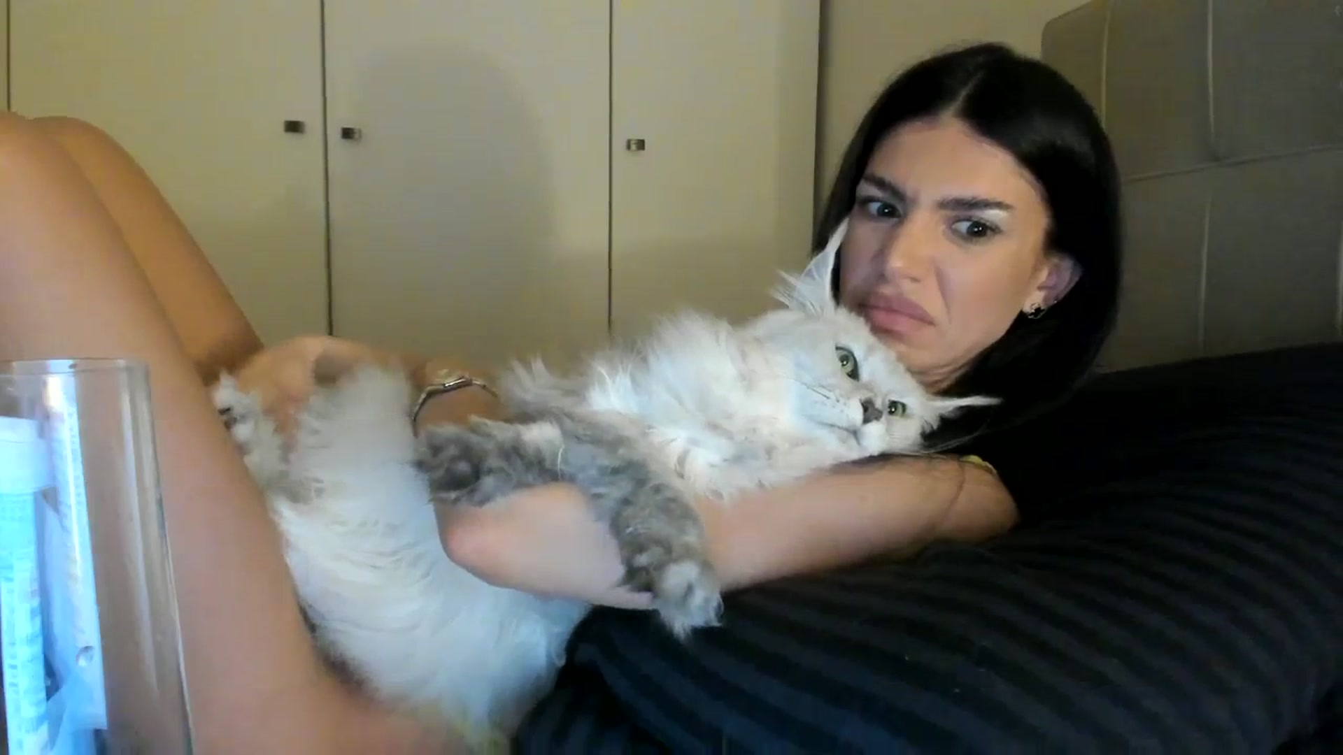 Gallery image thumbnail from SashaLopez's myfreecams stream on, 02/14/2024, 22:37 image 9 of 20