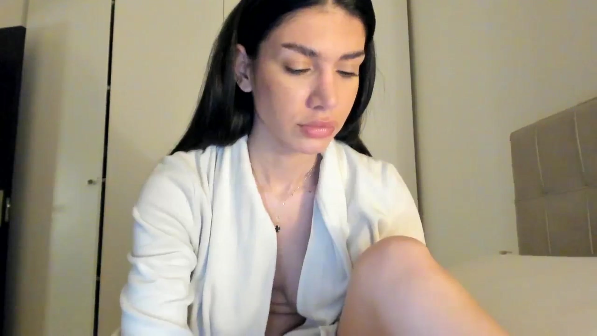 Gallery image thumbnail from SashaLopez's myfreecams stream on, 02/19/2024, 21:53 image 6 of 20