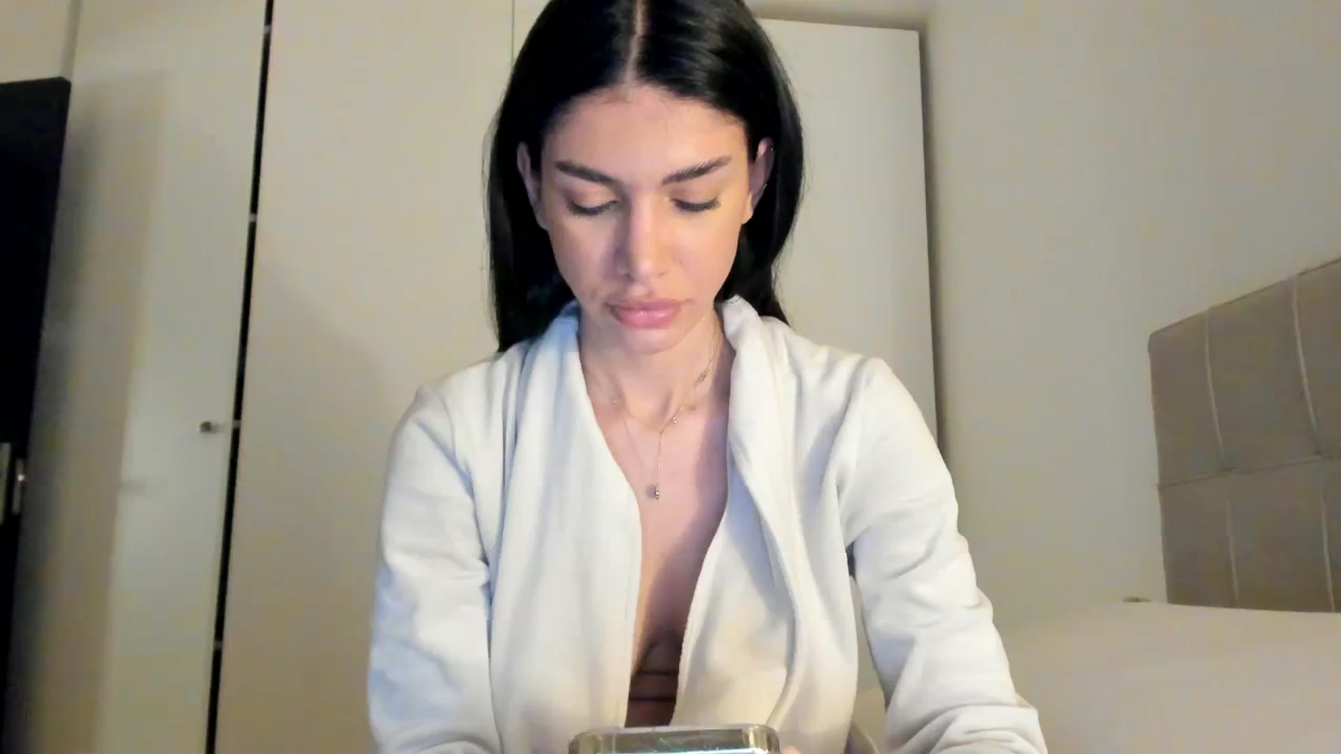 Gallery image thumbnail from SashaLopez's myfreecams stream on, 02/19/2024, 21:53 image 5 of 20