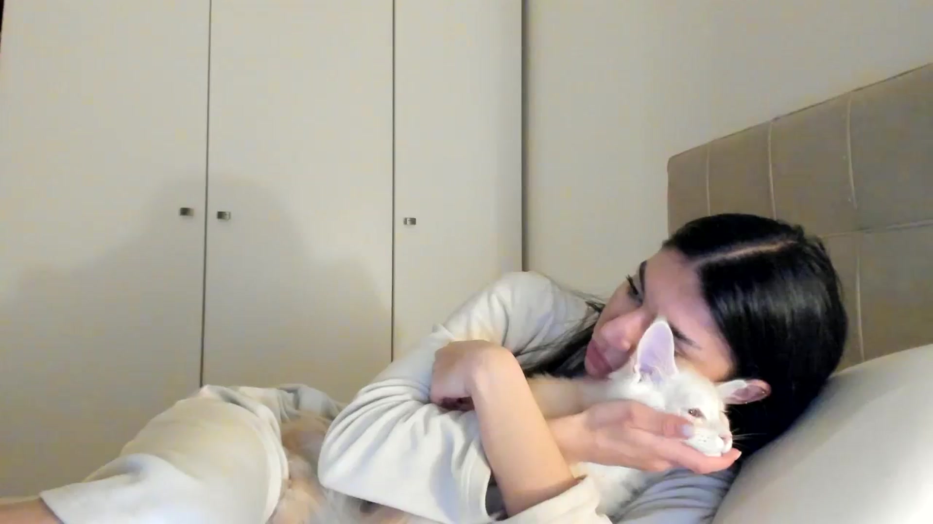 Gallery image thumbnail from SashaLopez's myfreecams stream on, 02/19/2024, 21:53 image 13 of 20